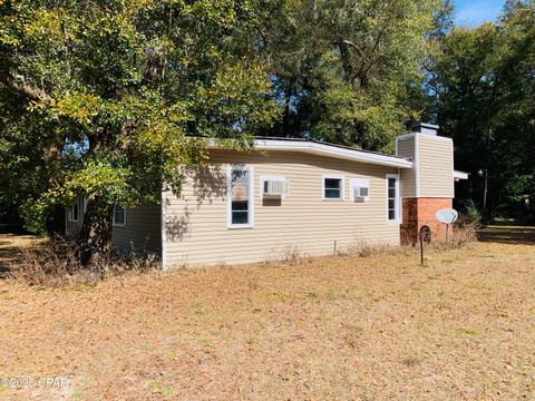 A home in Wewahitchka