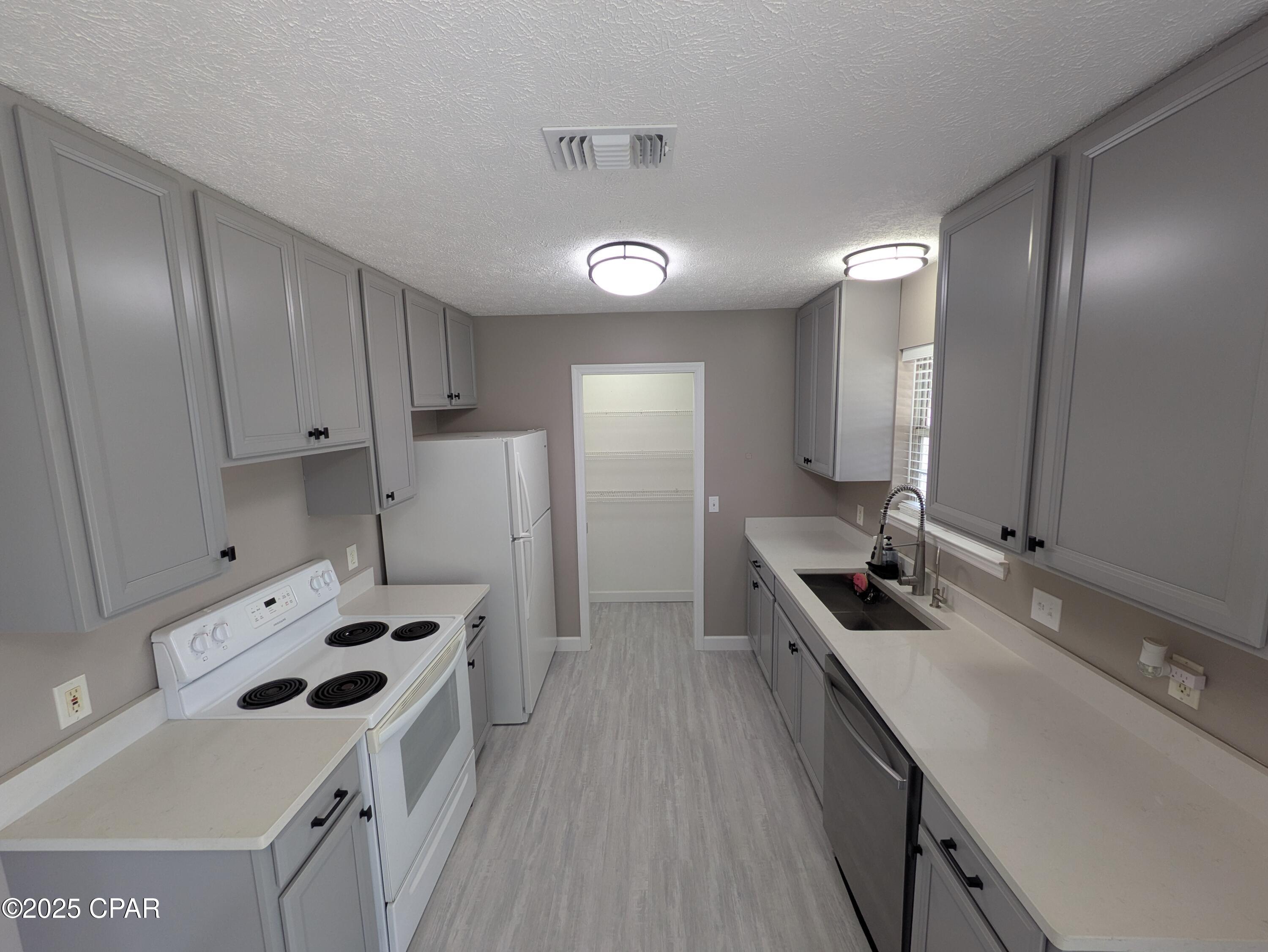 Fernwood Park - Residential