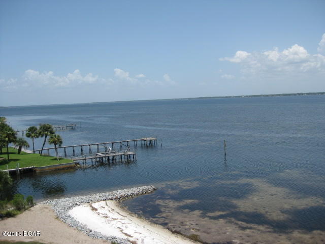 Hibiscus By The Bay - Residential