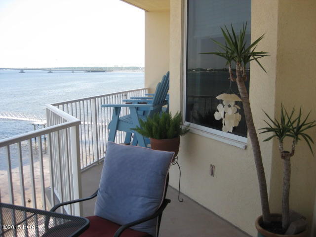 Hibiscus By The Bay - Residential