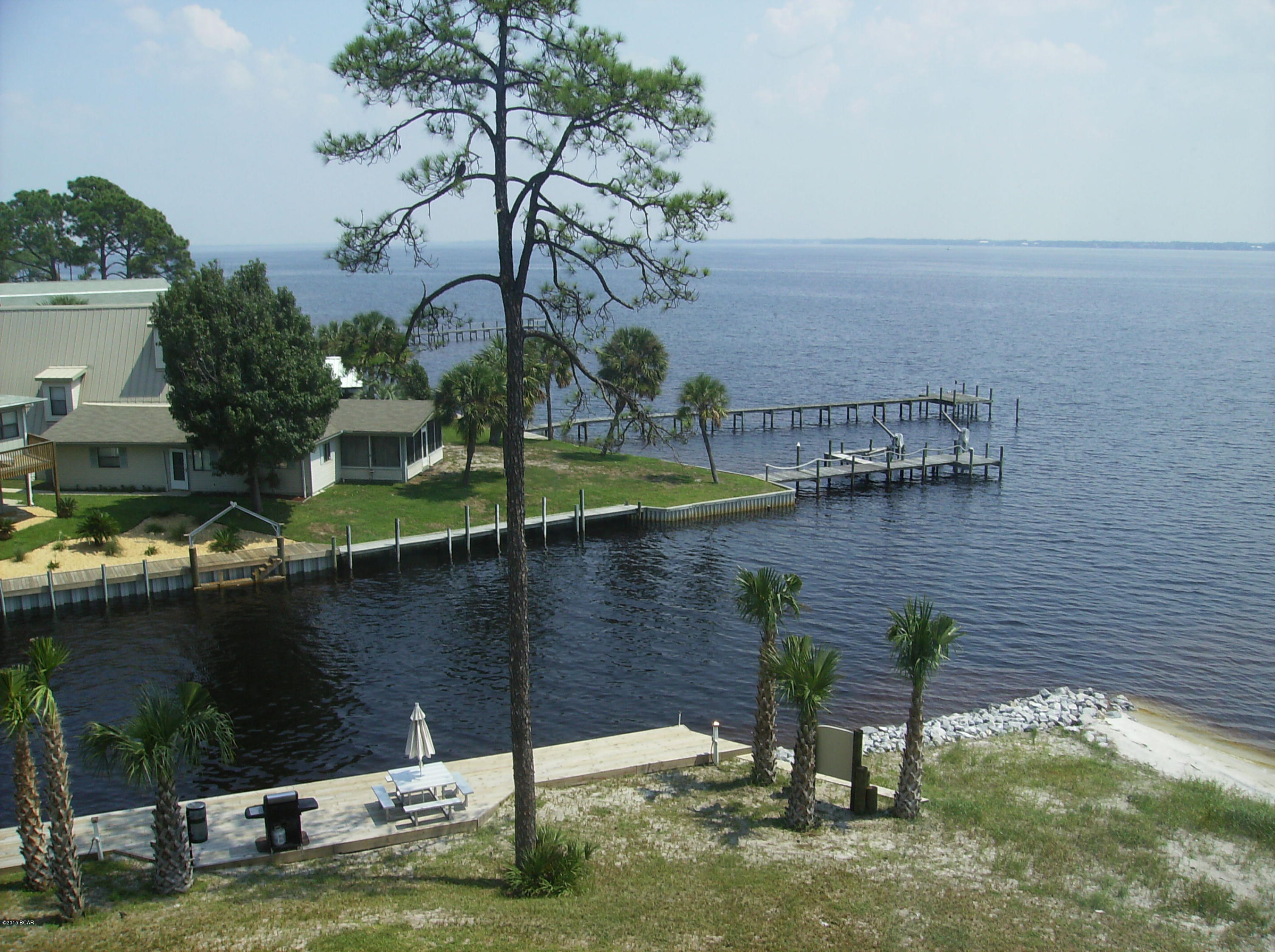Hibiscus By The Bay - Residential