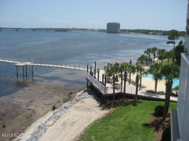 Hibiscus By The Bay - Residential