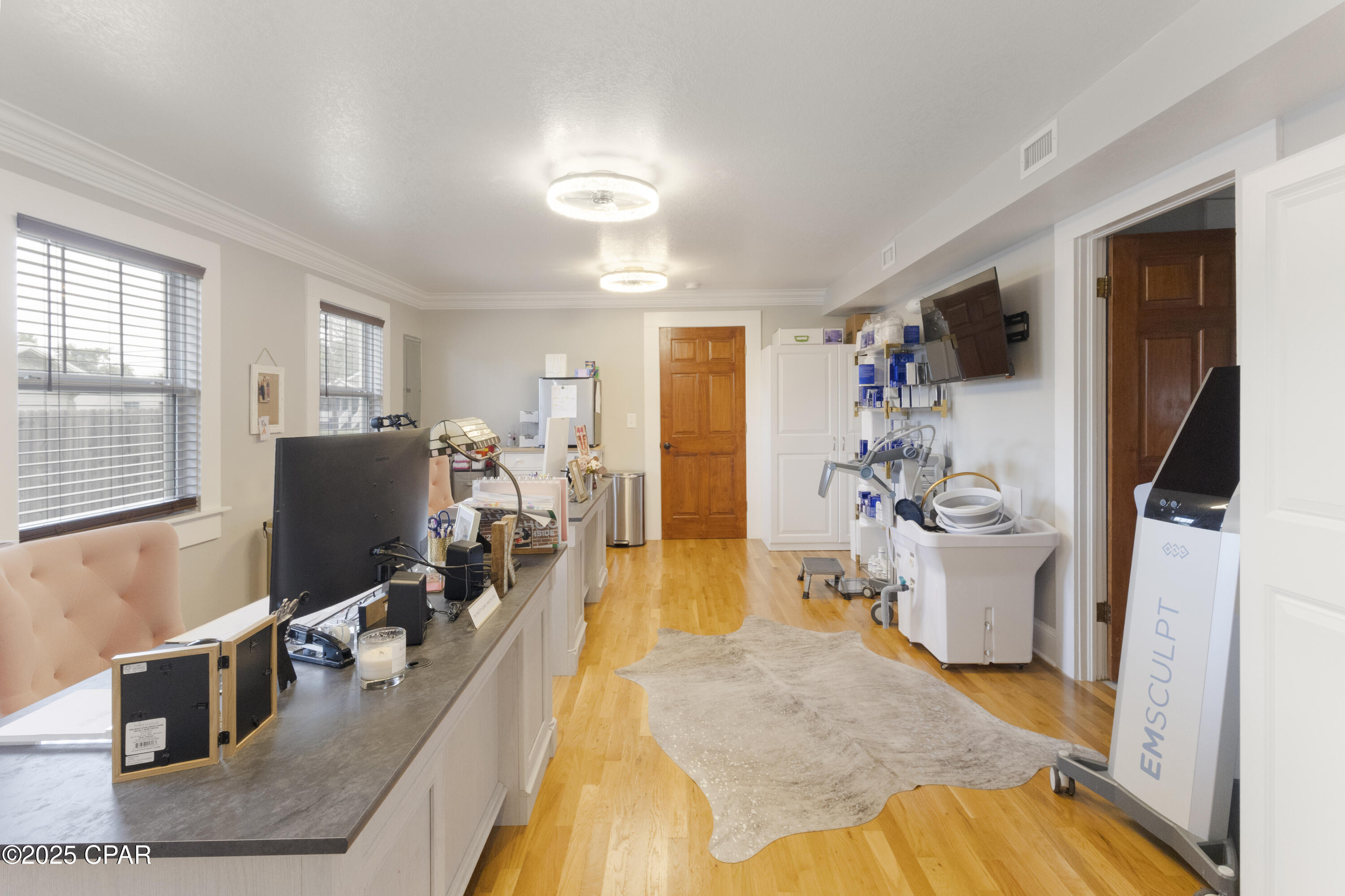 [No Recorded Subdiv] - Commercial Sale