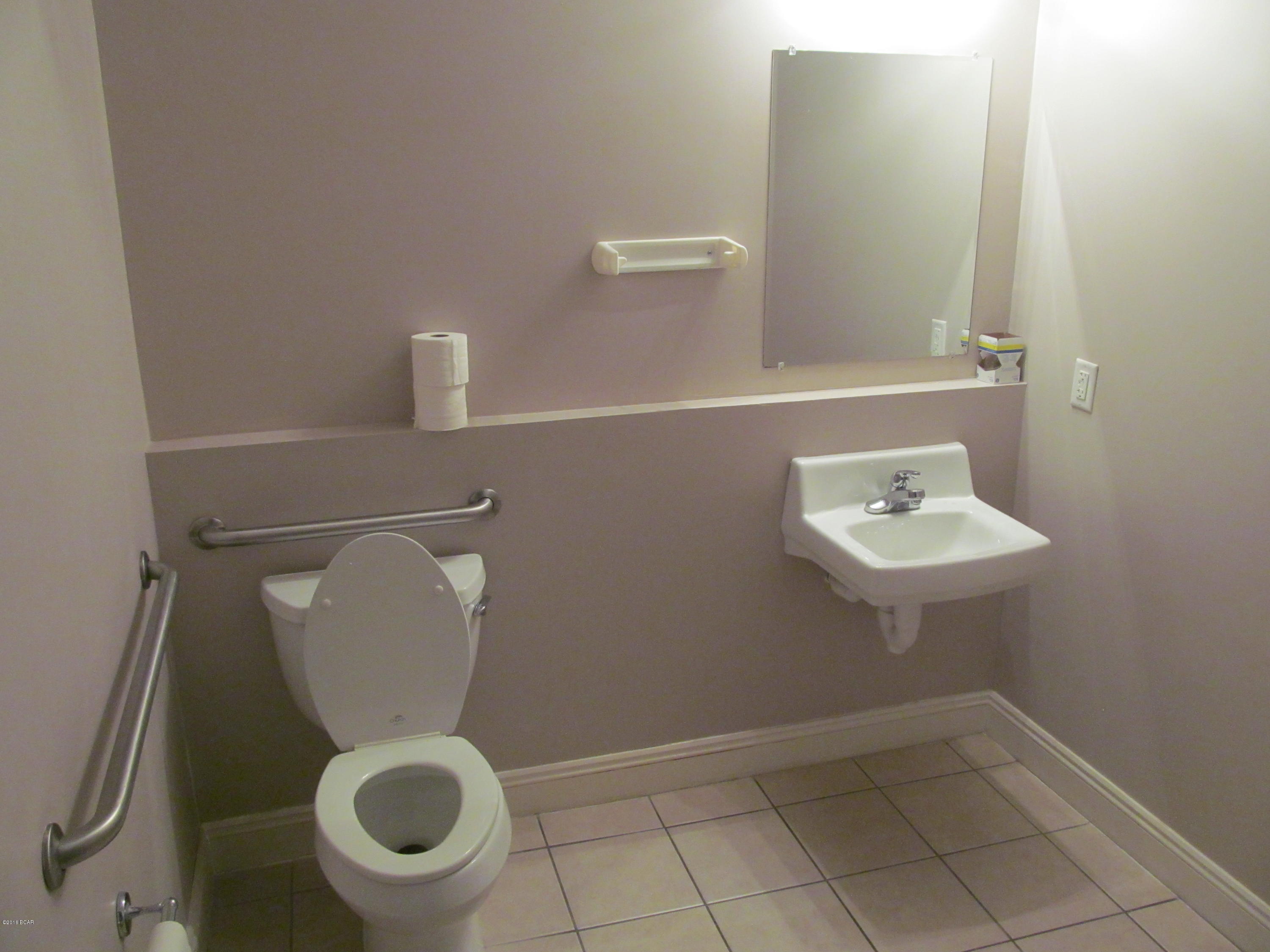 No Named Subdivision - Commercial Lease