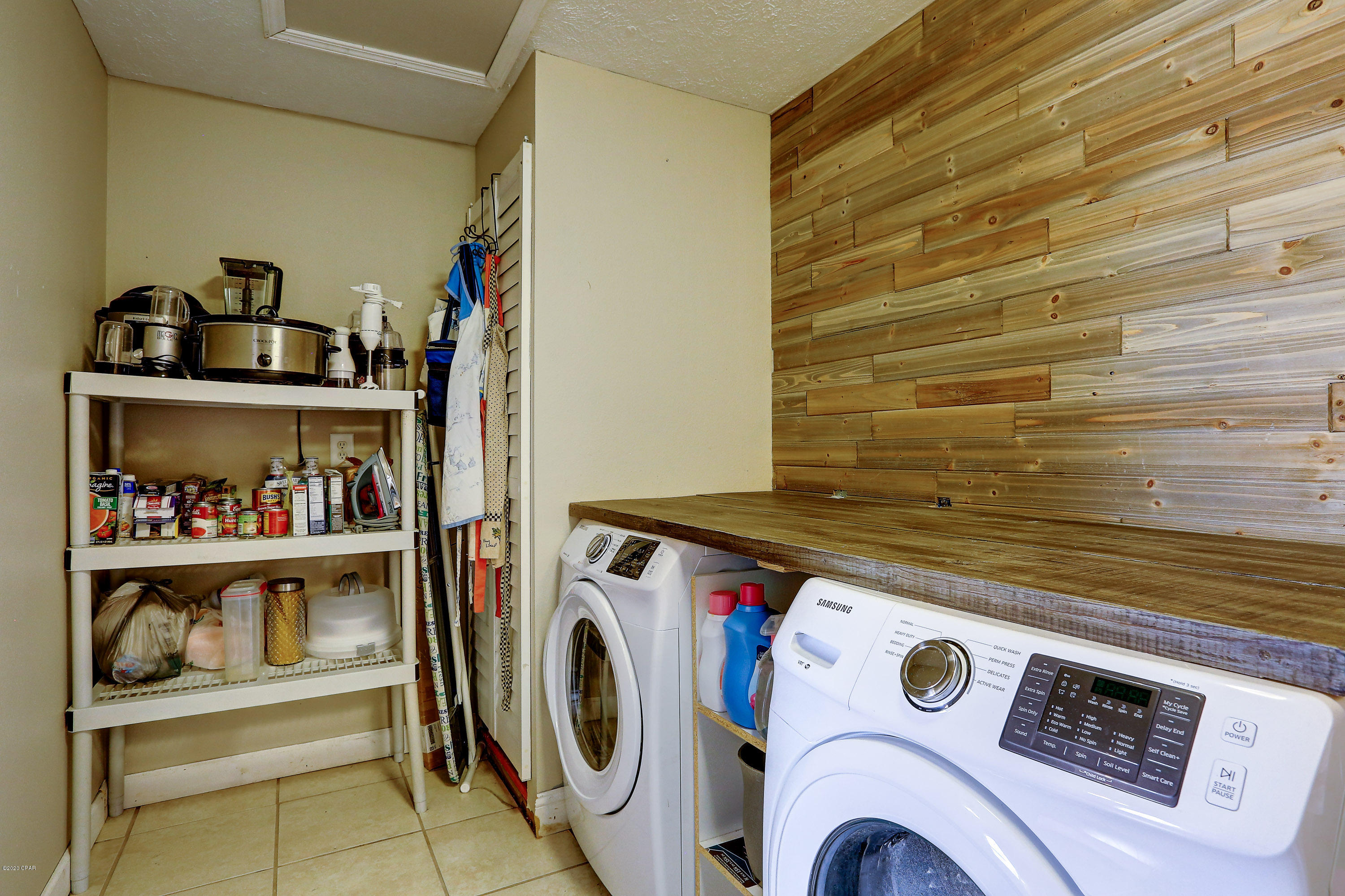 Fmw's Del Add To Lynn Haven - Residential