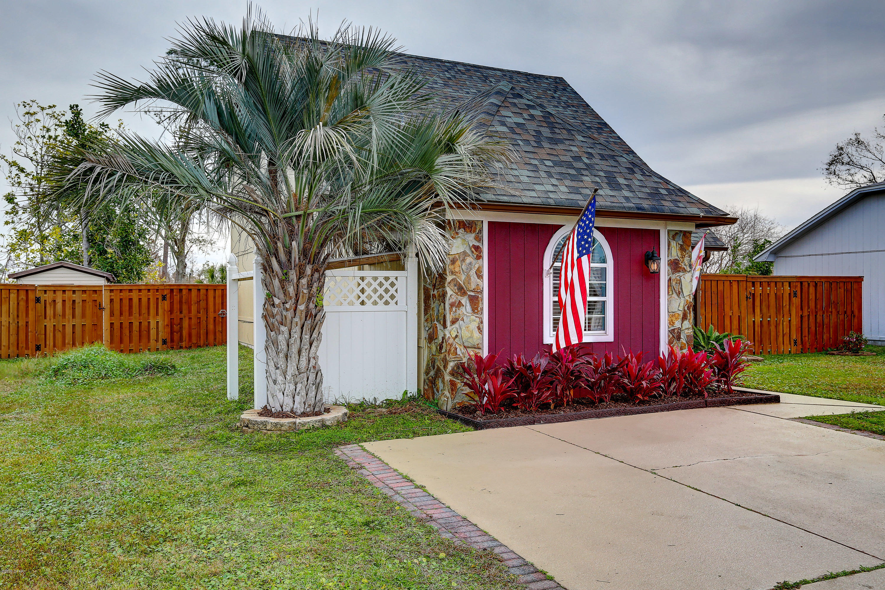 Fmw's Del Add To Lynn Haven - Residential