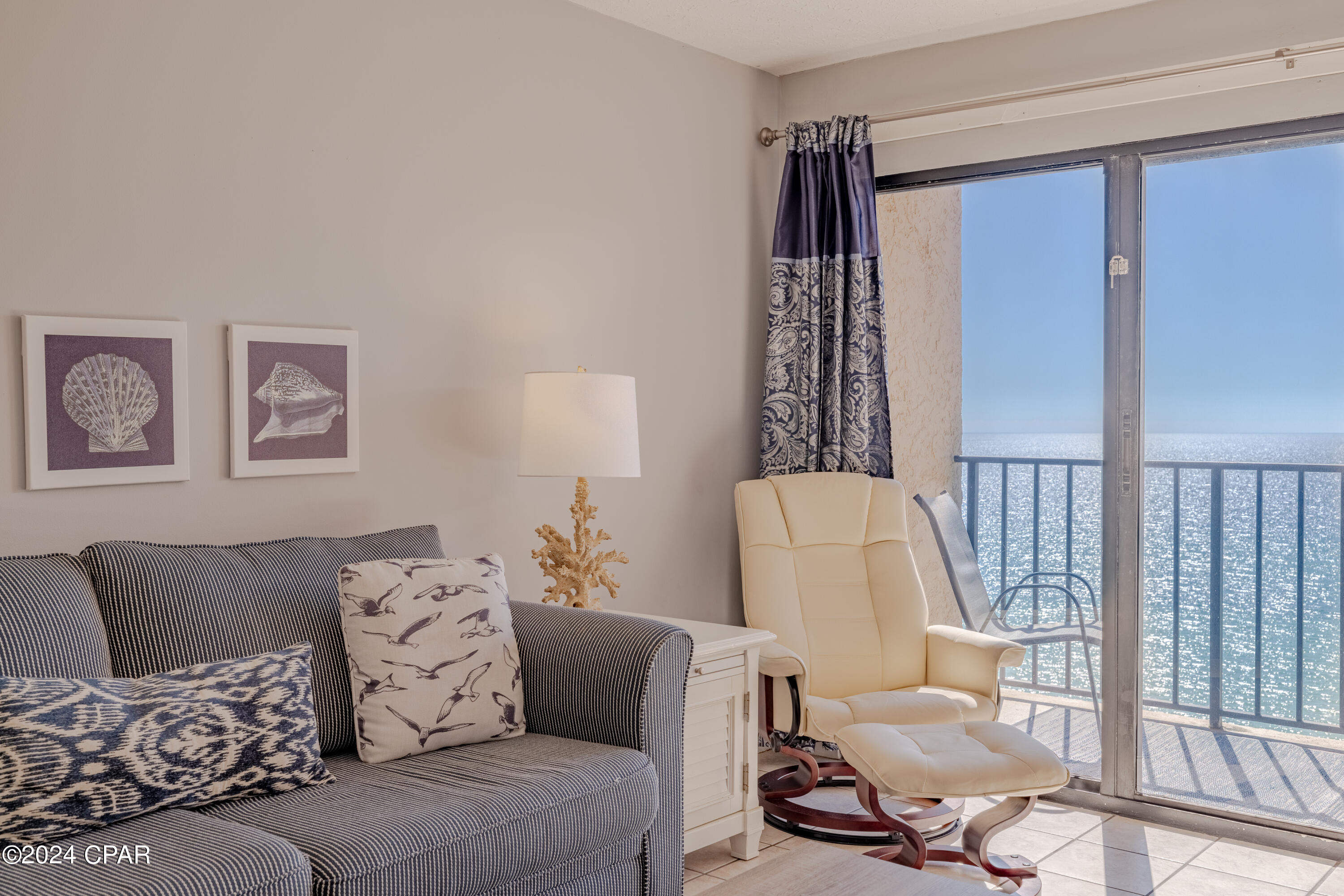 Summerhouse Condo. - Residential