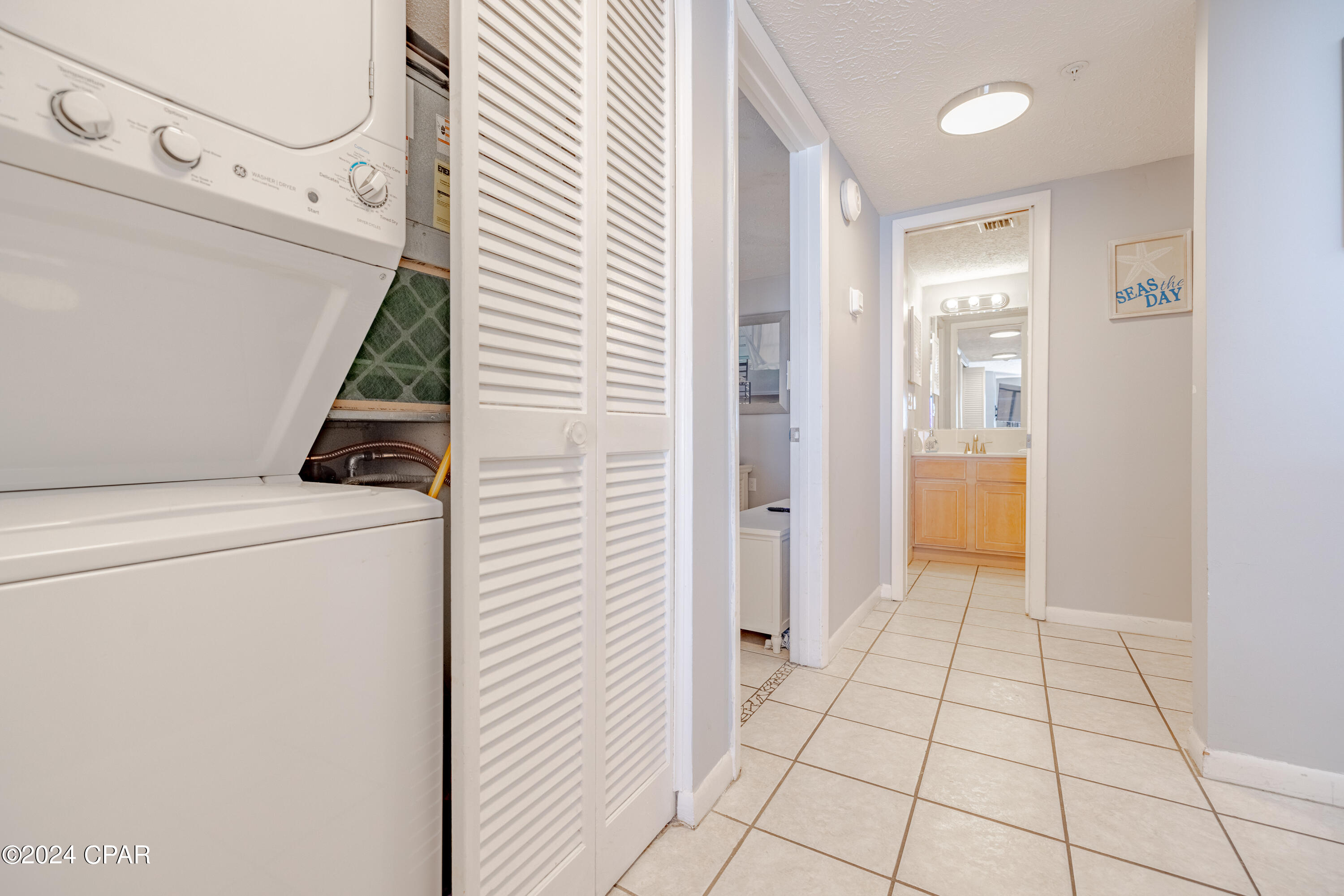 Summerhouse Condo. - Residential