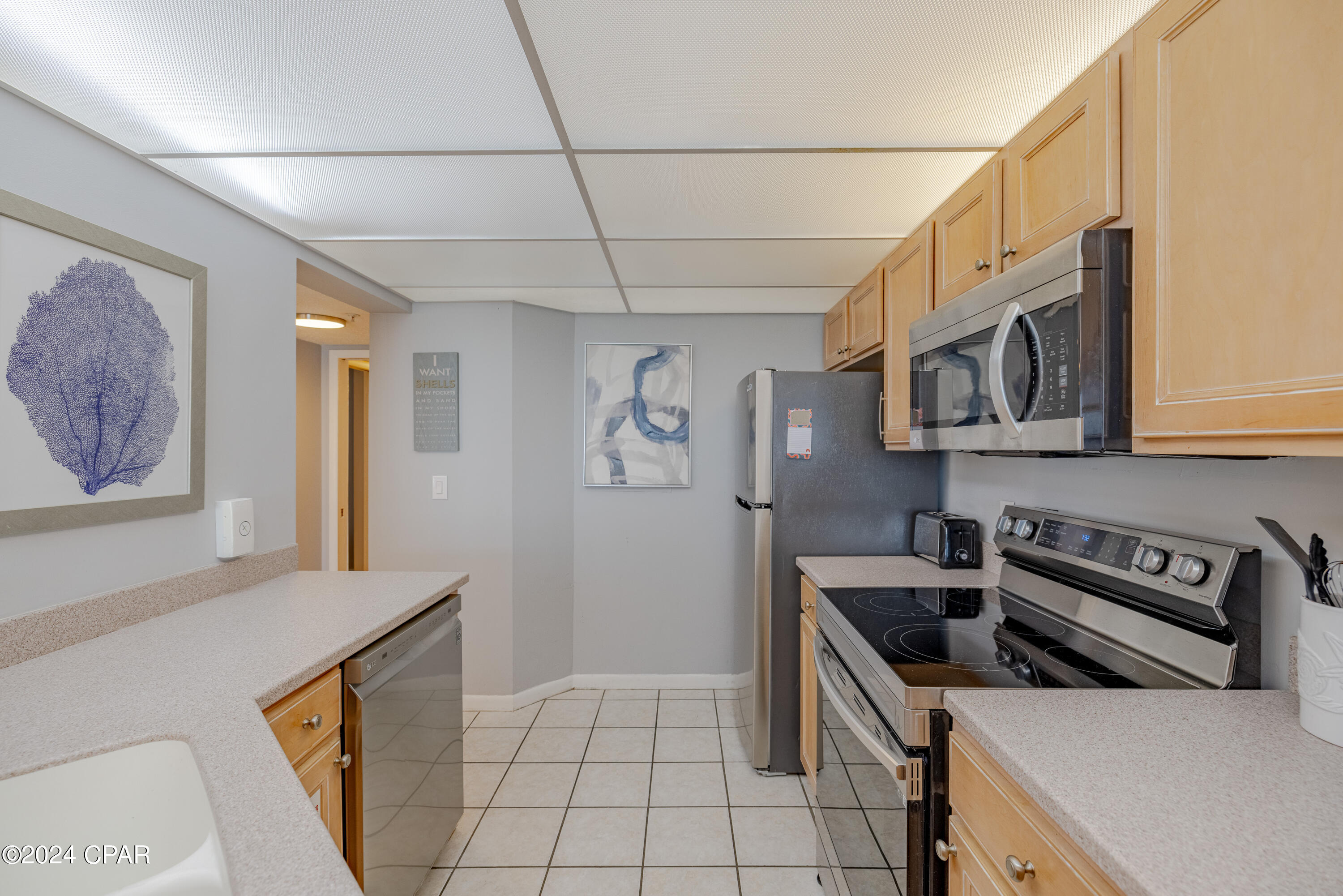 Summerhouse Condo. - Residential