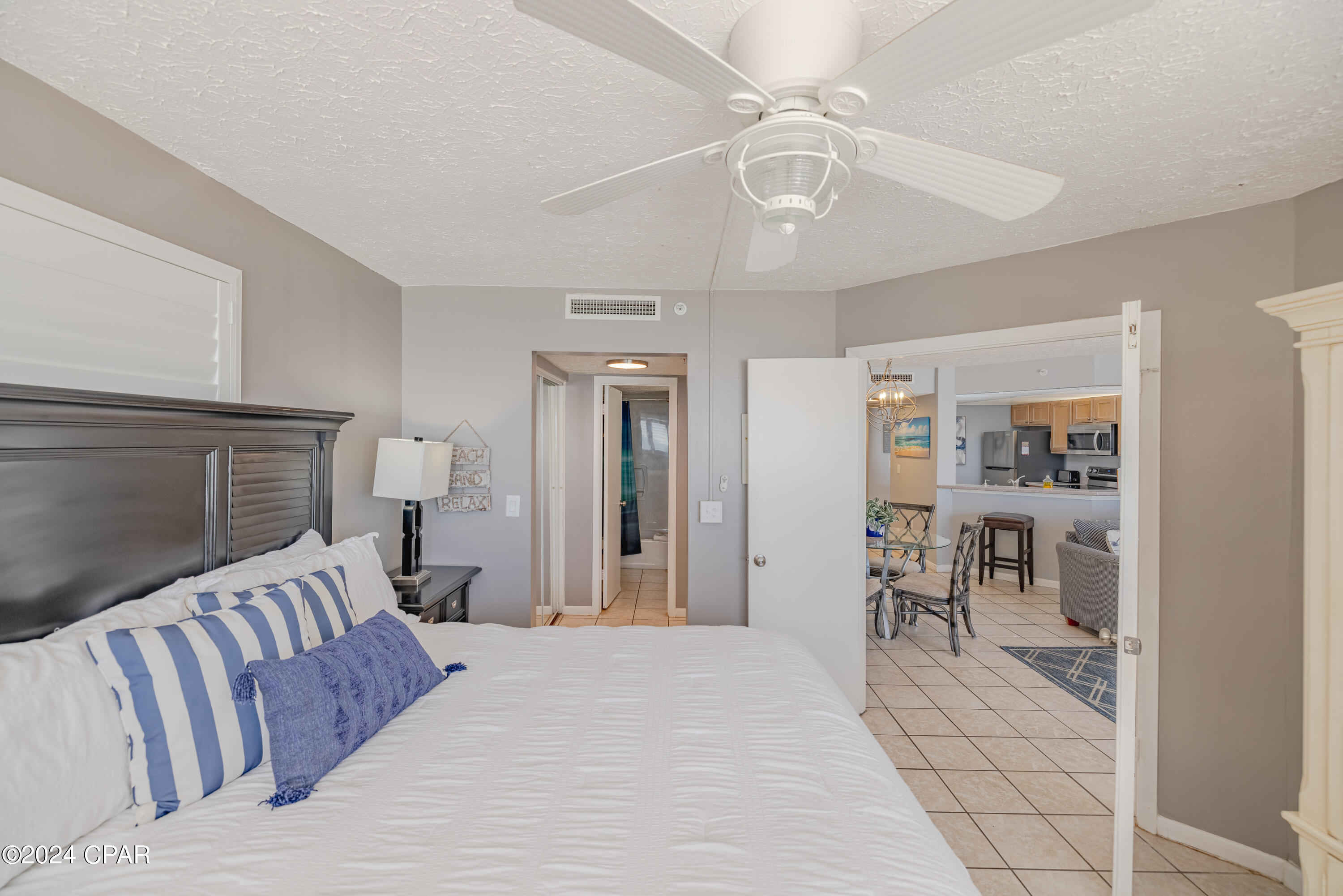 Summerhouse Condo. - Residential