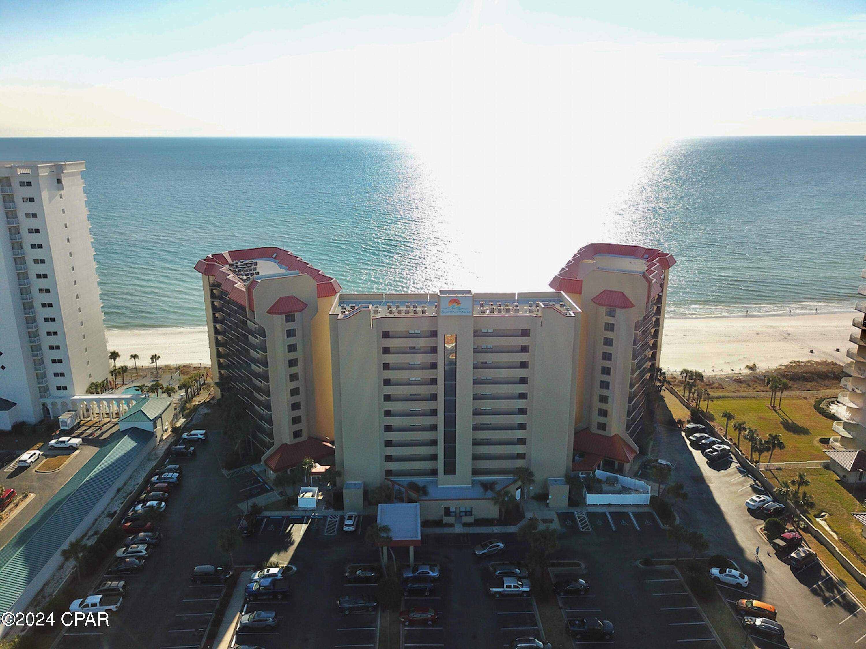 Summerhouse Condo. - Residential