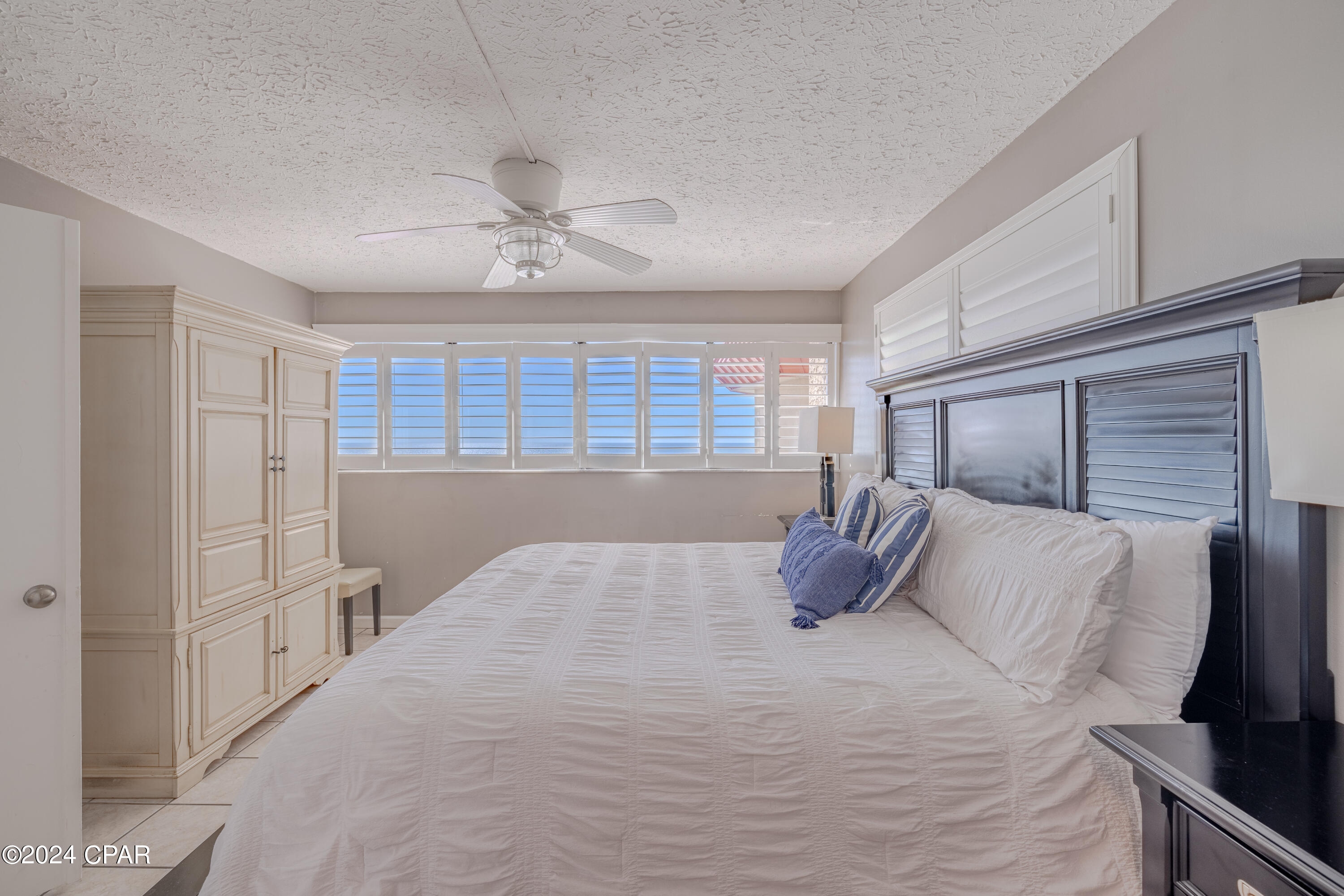 Summerhouse Condo. - Residential