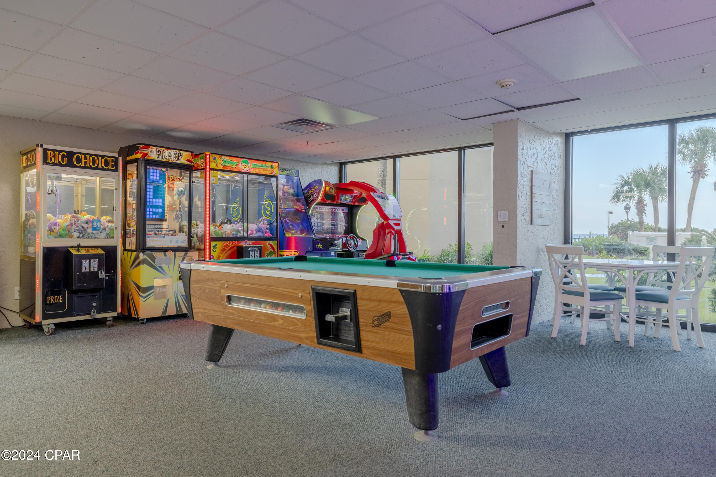 Summerhouse Condo. - Residential