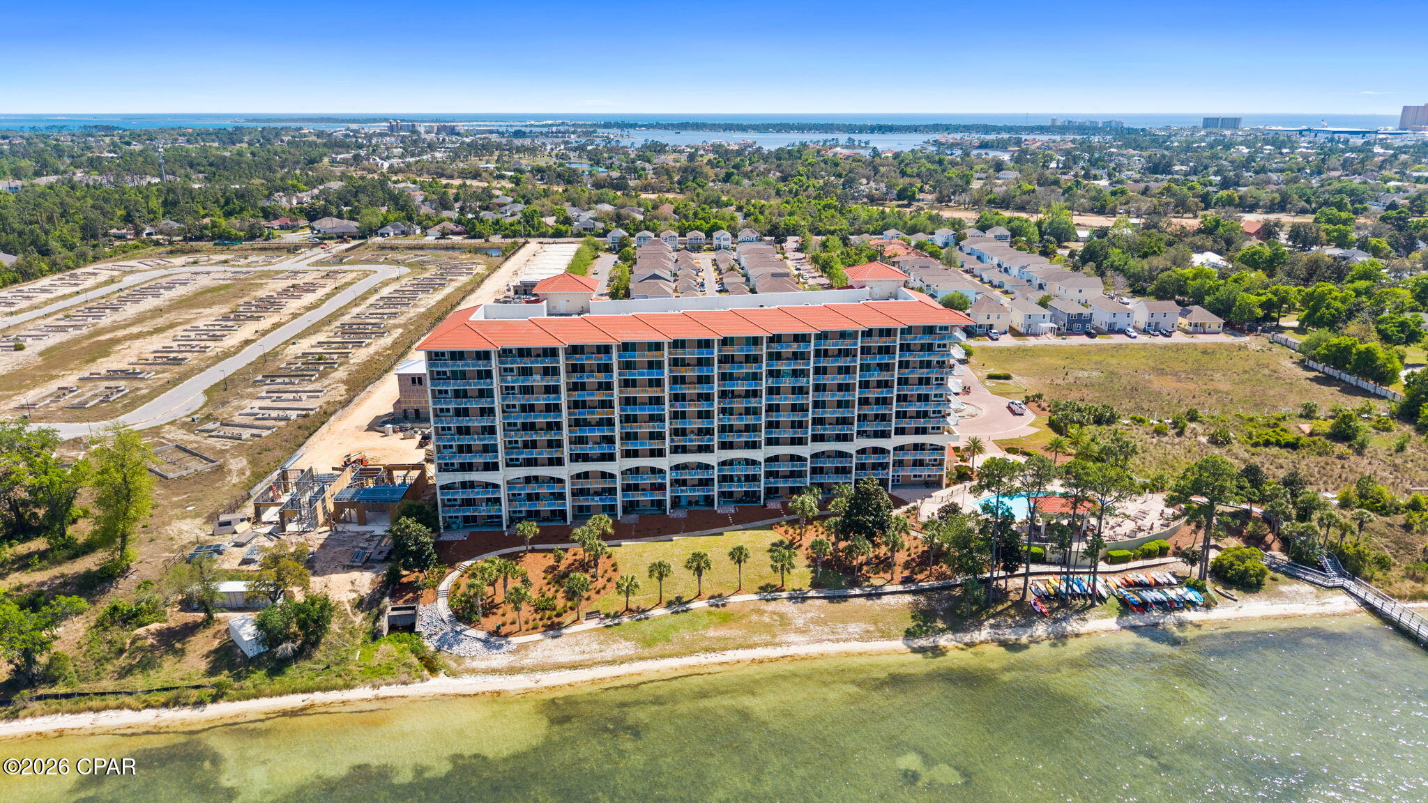 Magnolia Bay Club - Residential