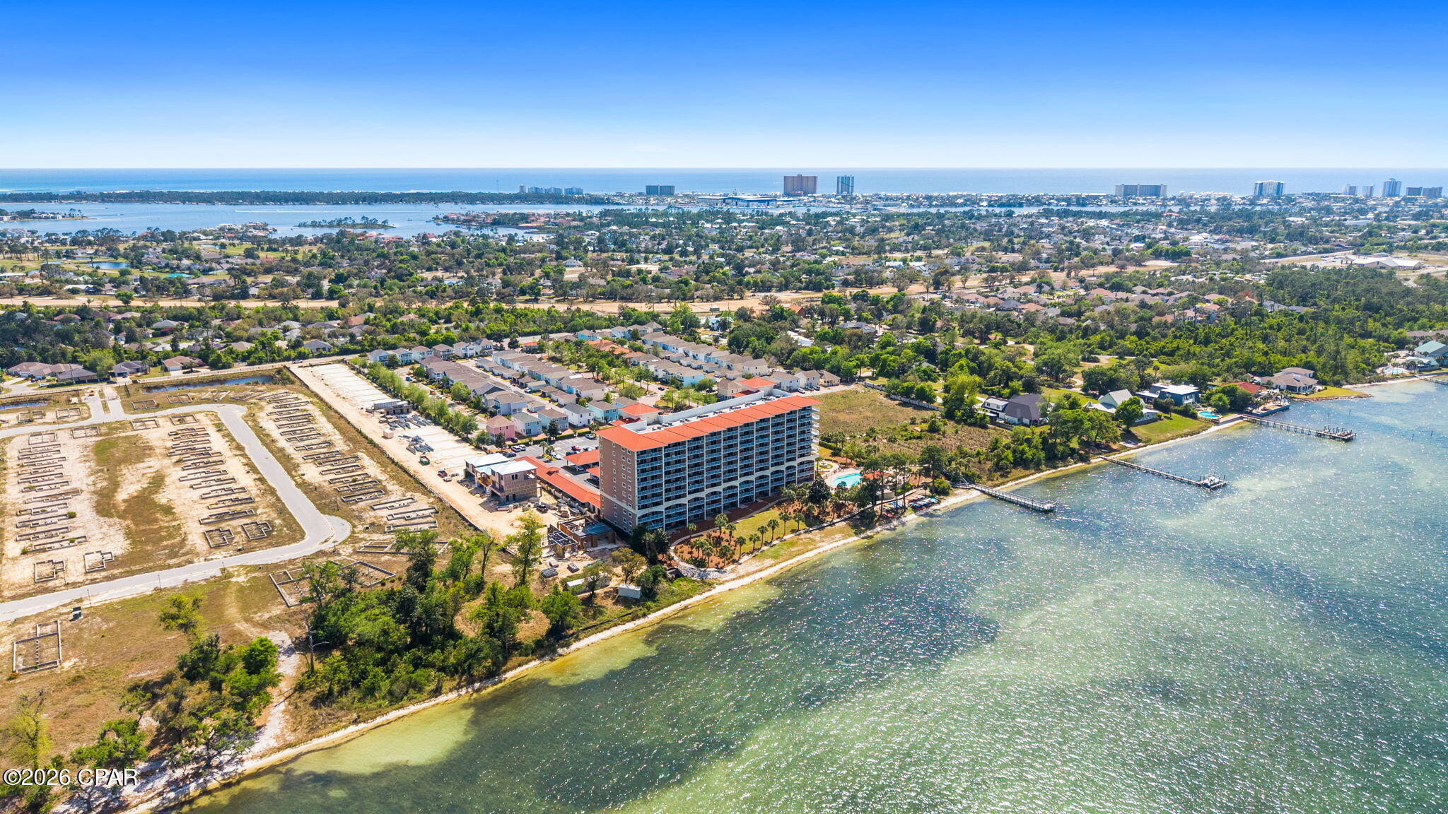 Magnolia Bay Club - Residential