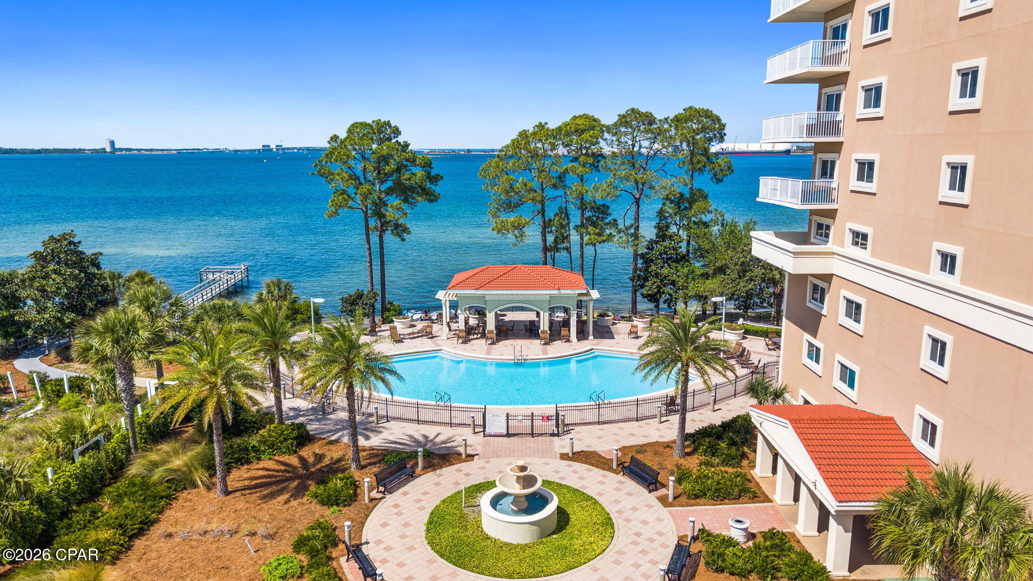 Magnolia Bay Club - Residential