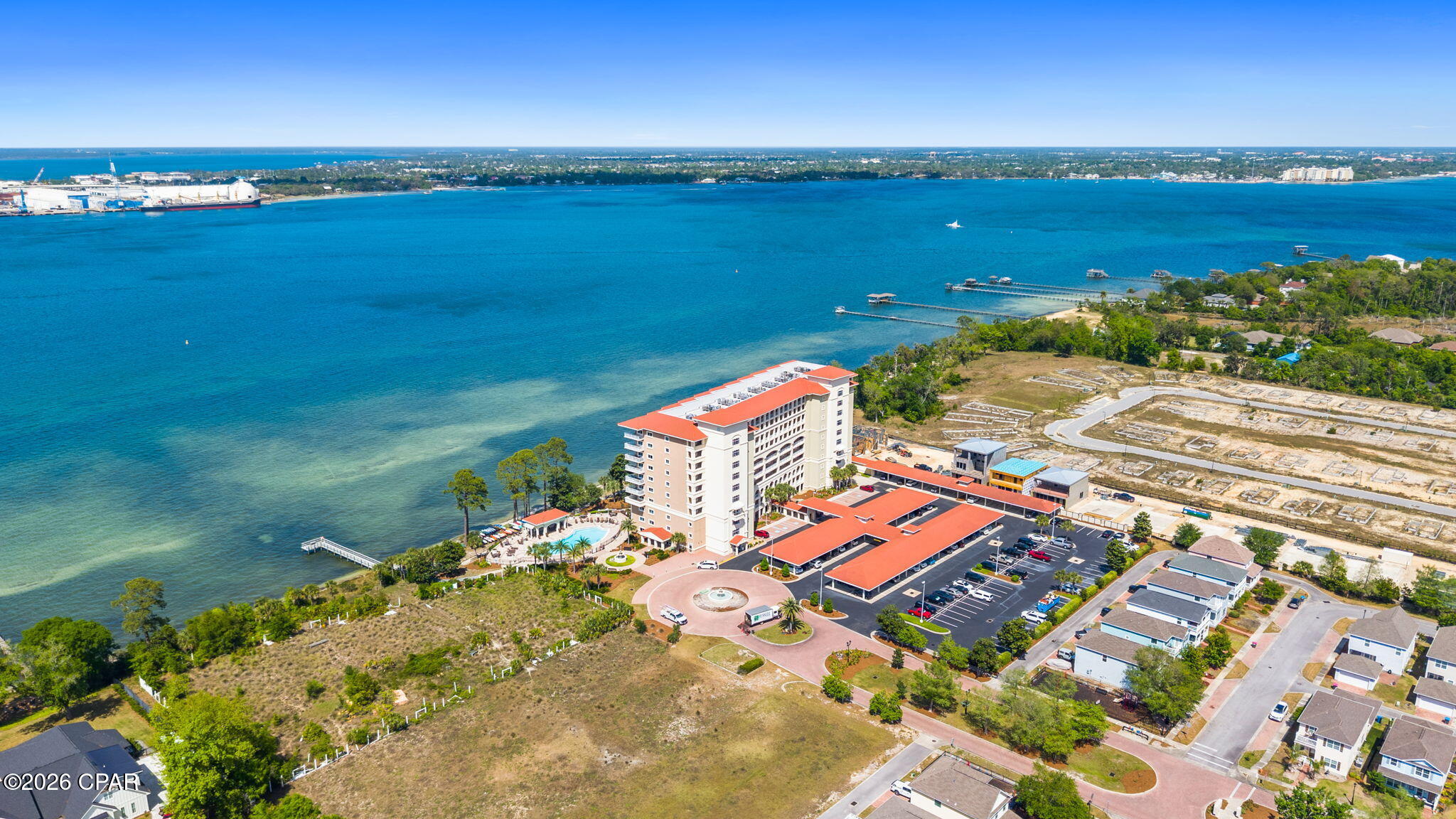 Magnolia Bay Club - Residential