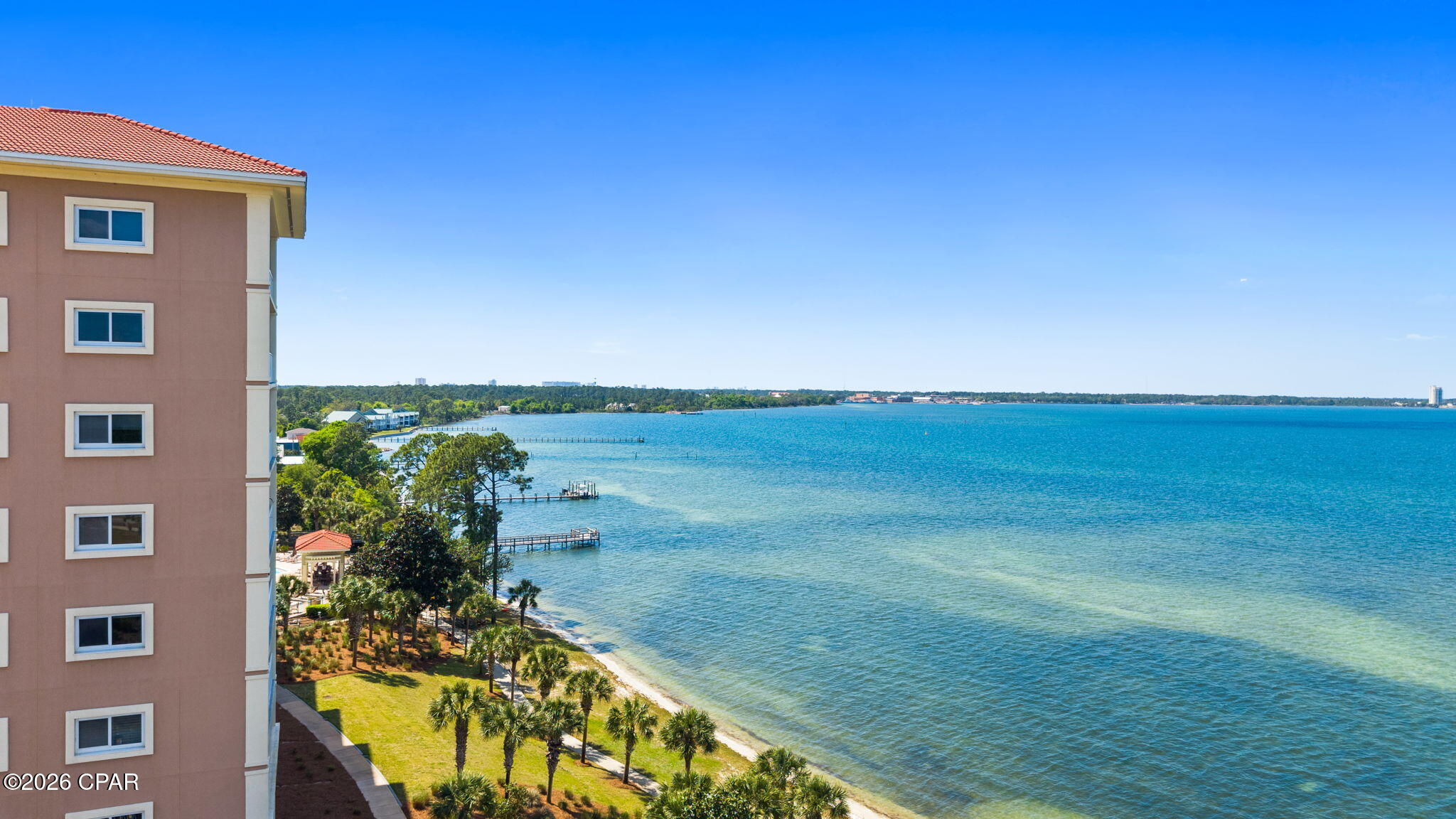 Magnolia Bay Club - Residential