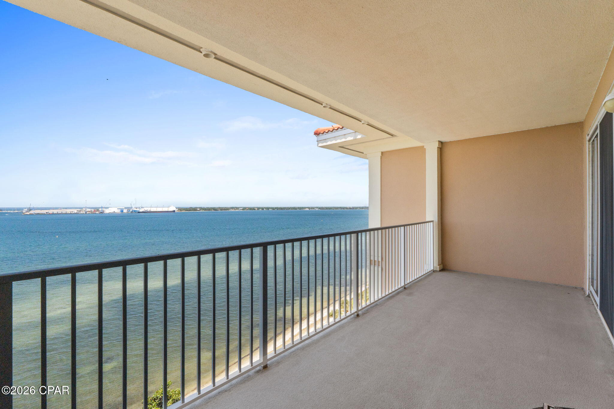 Magnolia Bay Club - Residential