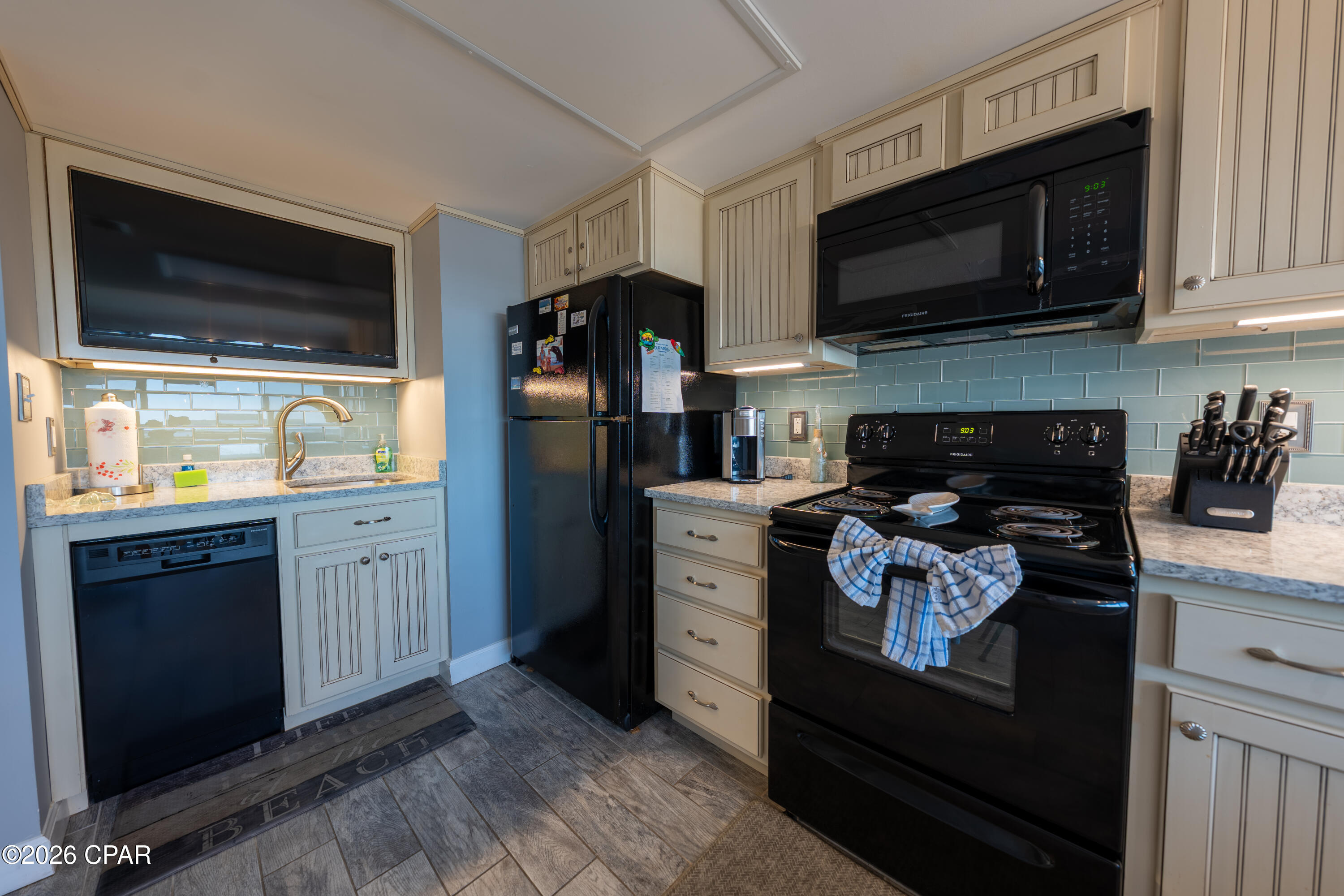 Pinnacle Port - Residential