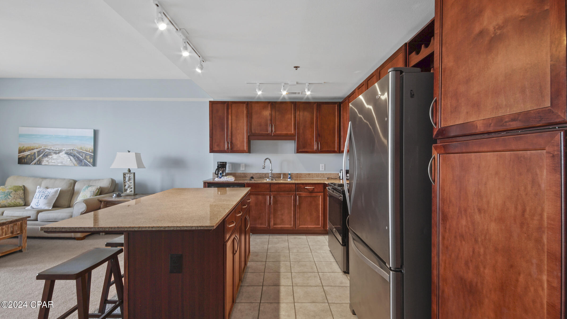 Laketown Wharf - Residential