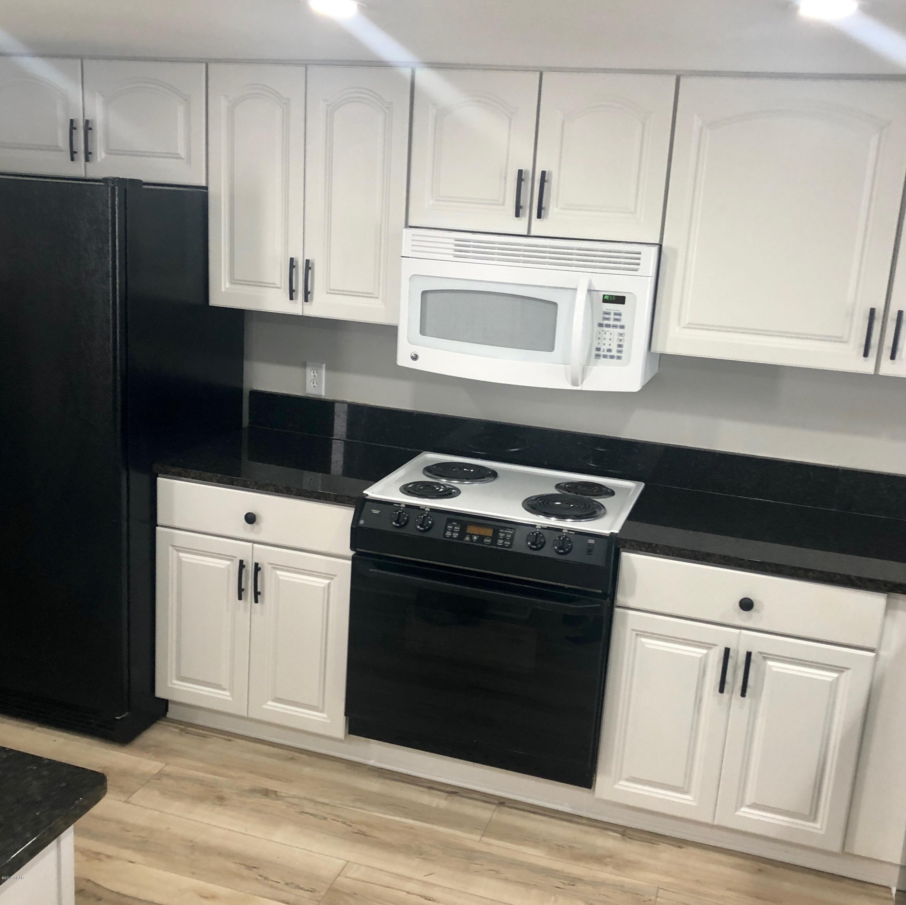 [No Recorded Subdiv] - Residential Lease