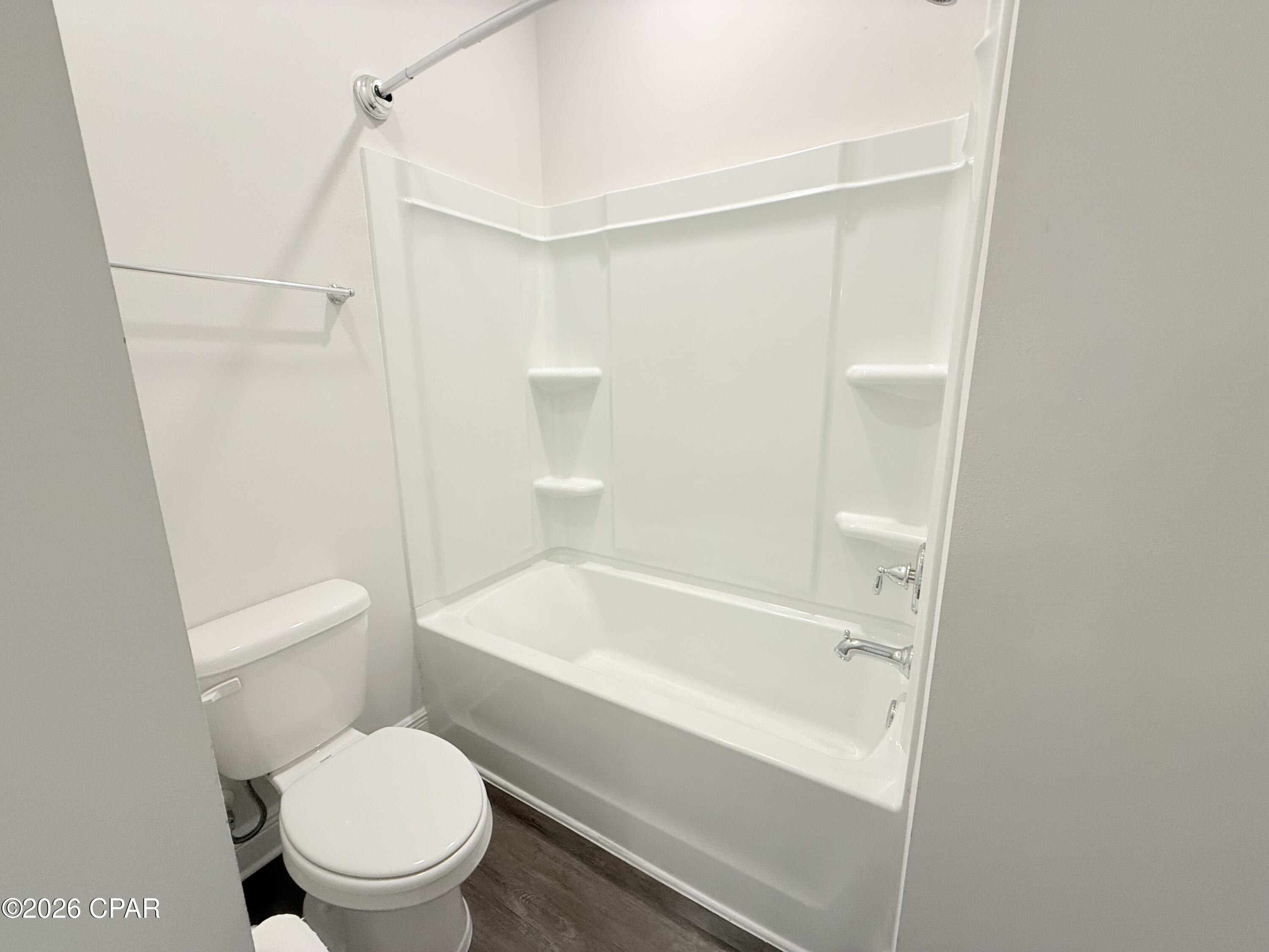 [No Recorded Subdiv] - Residential Lease