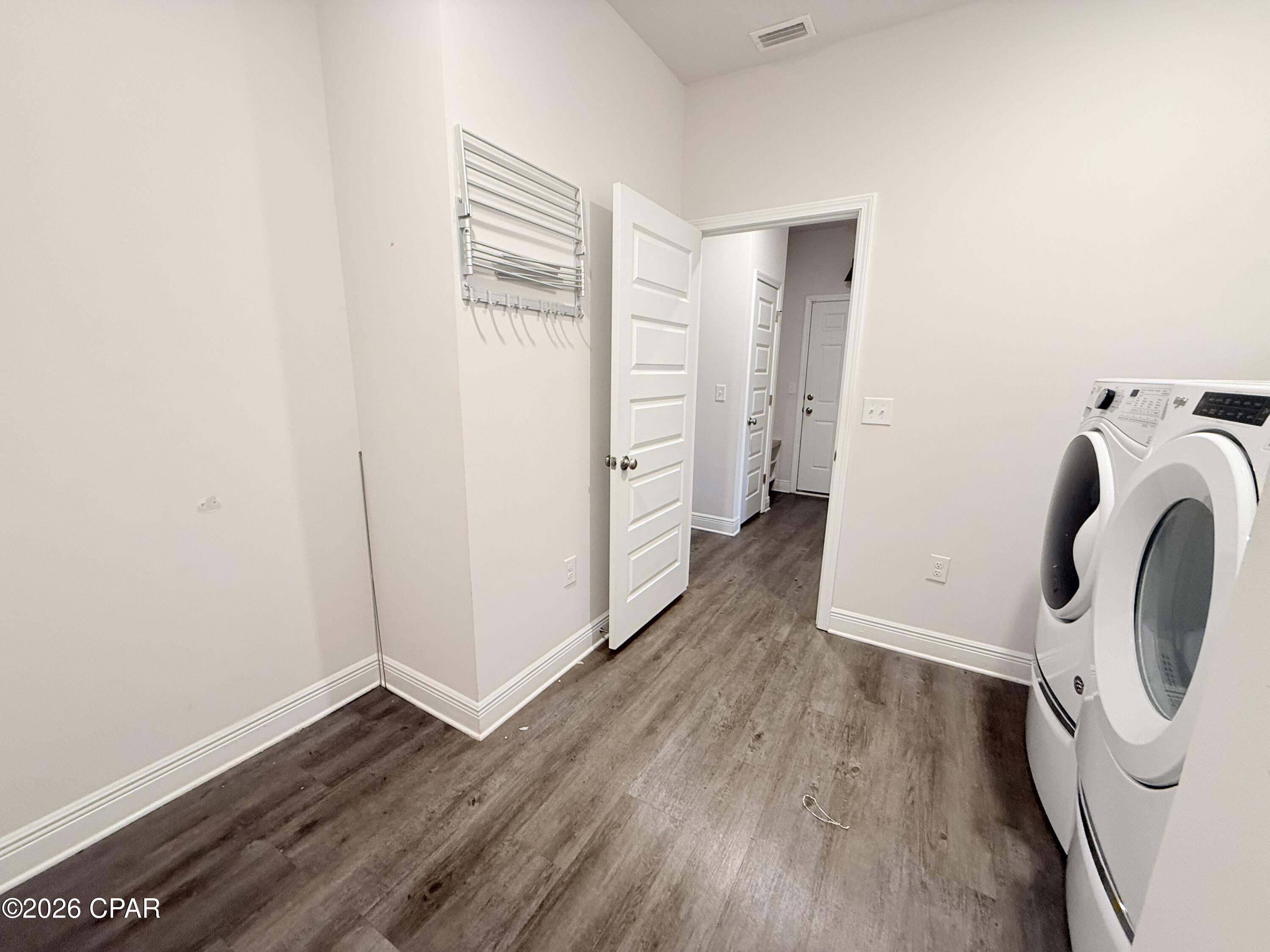 [No Recorded Subdiv] - Residential Lease