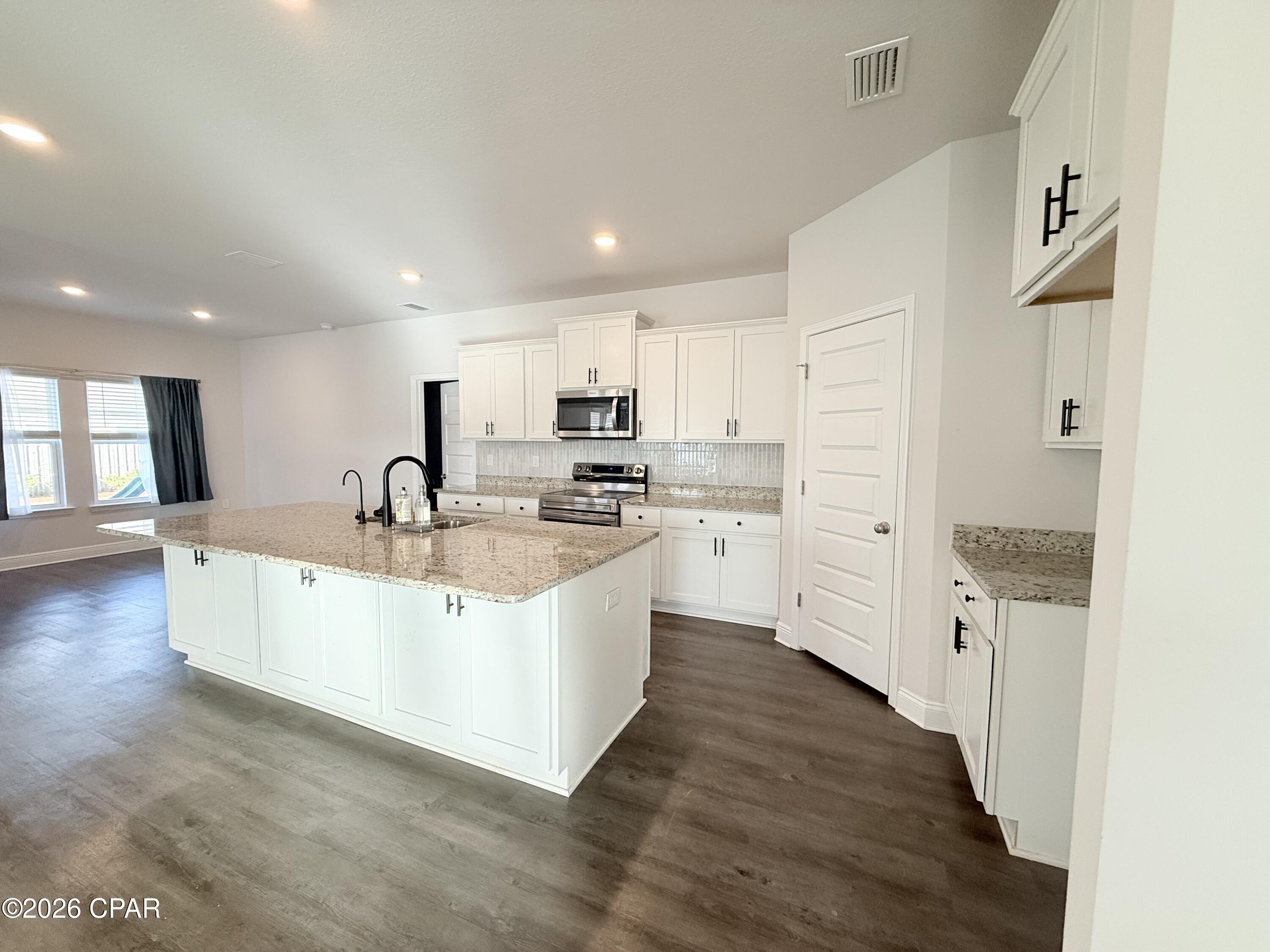 [No Recorded Subdiv] - Residential Lease