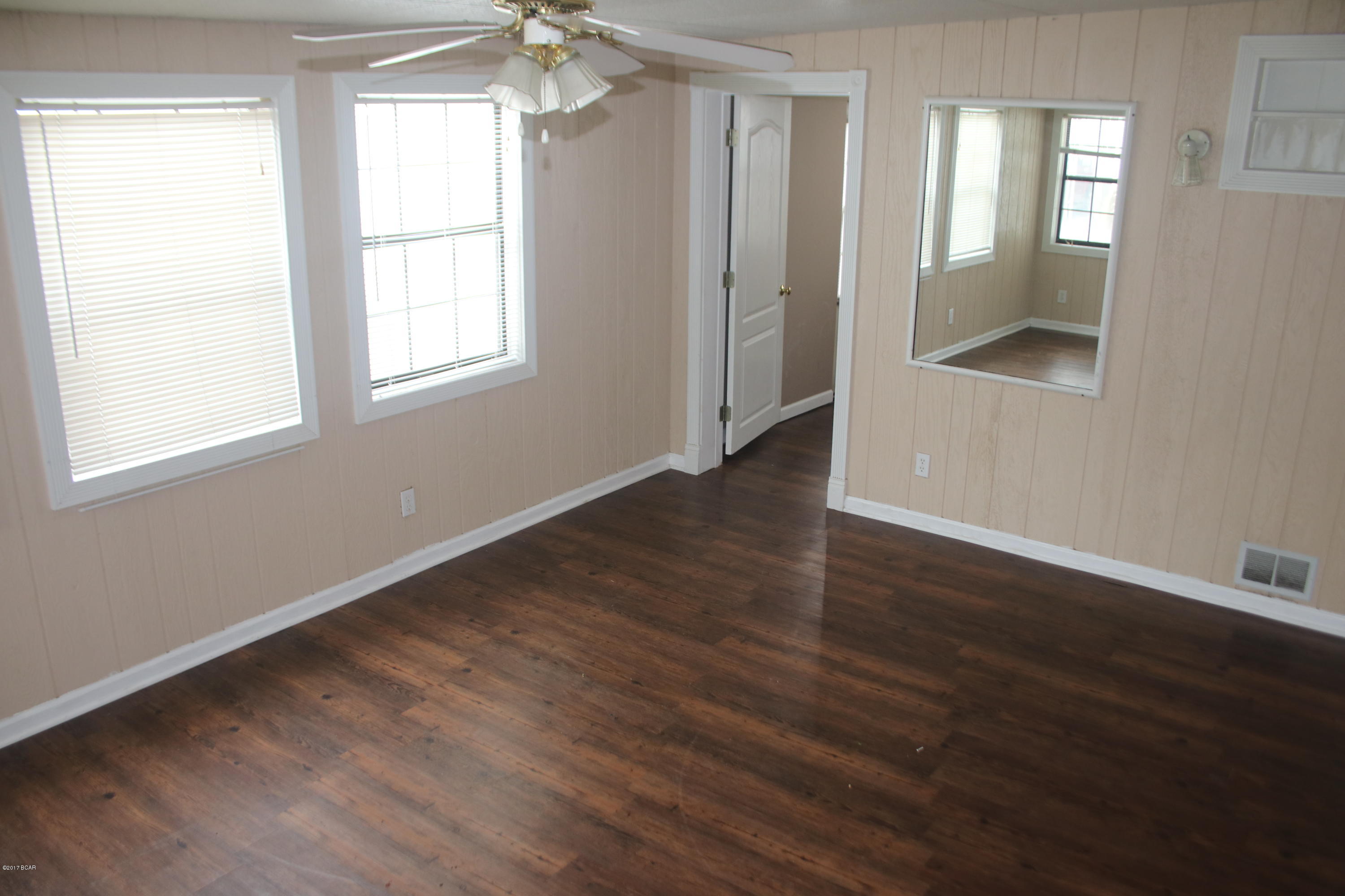 Venture Out Travel Trail - Residential