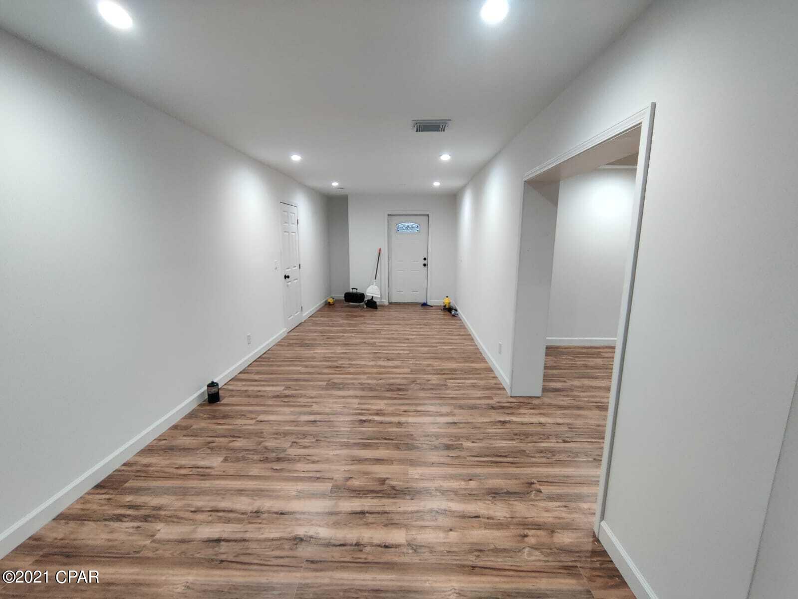 [No Recorded Subdiv] - Residential Lease