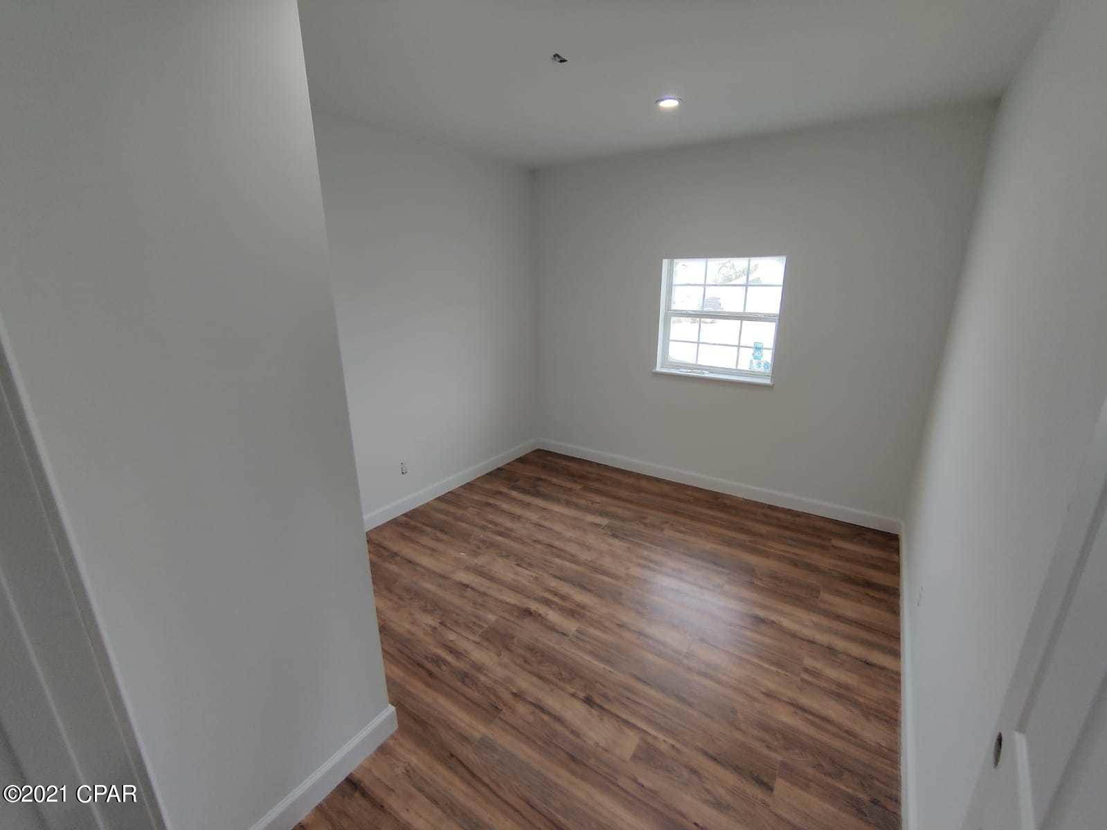 [No Recorded Subdiv] - Residential Lease