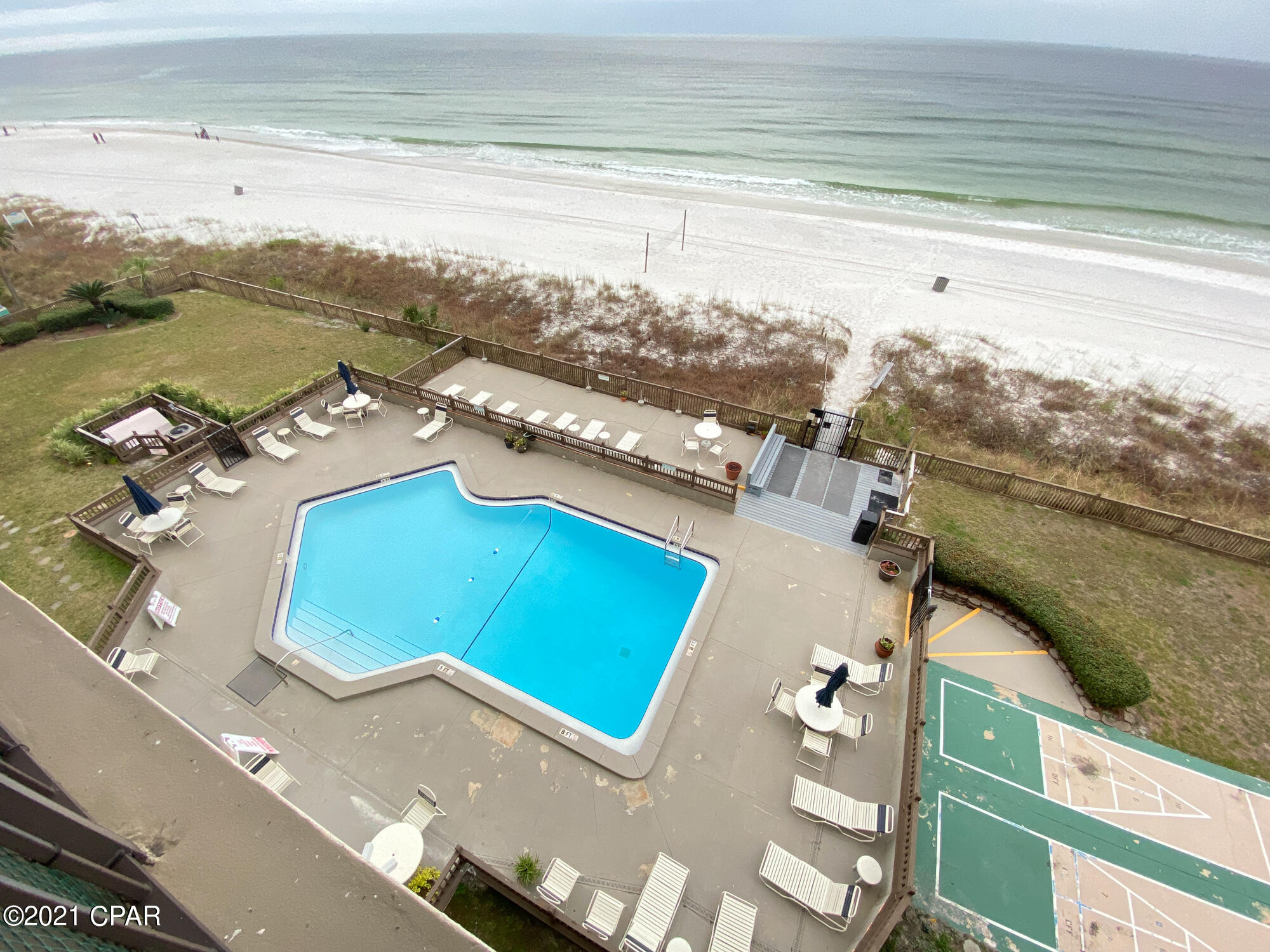 Mariner East Condo - Residential