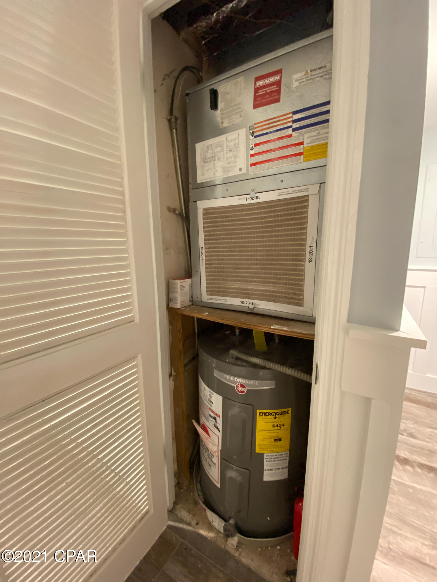 Mariner East Condo - Residential