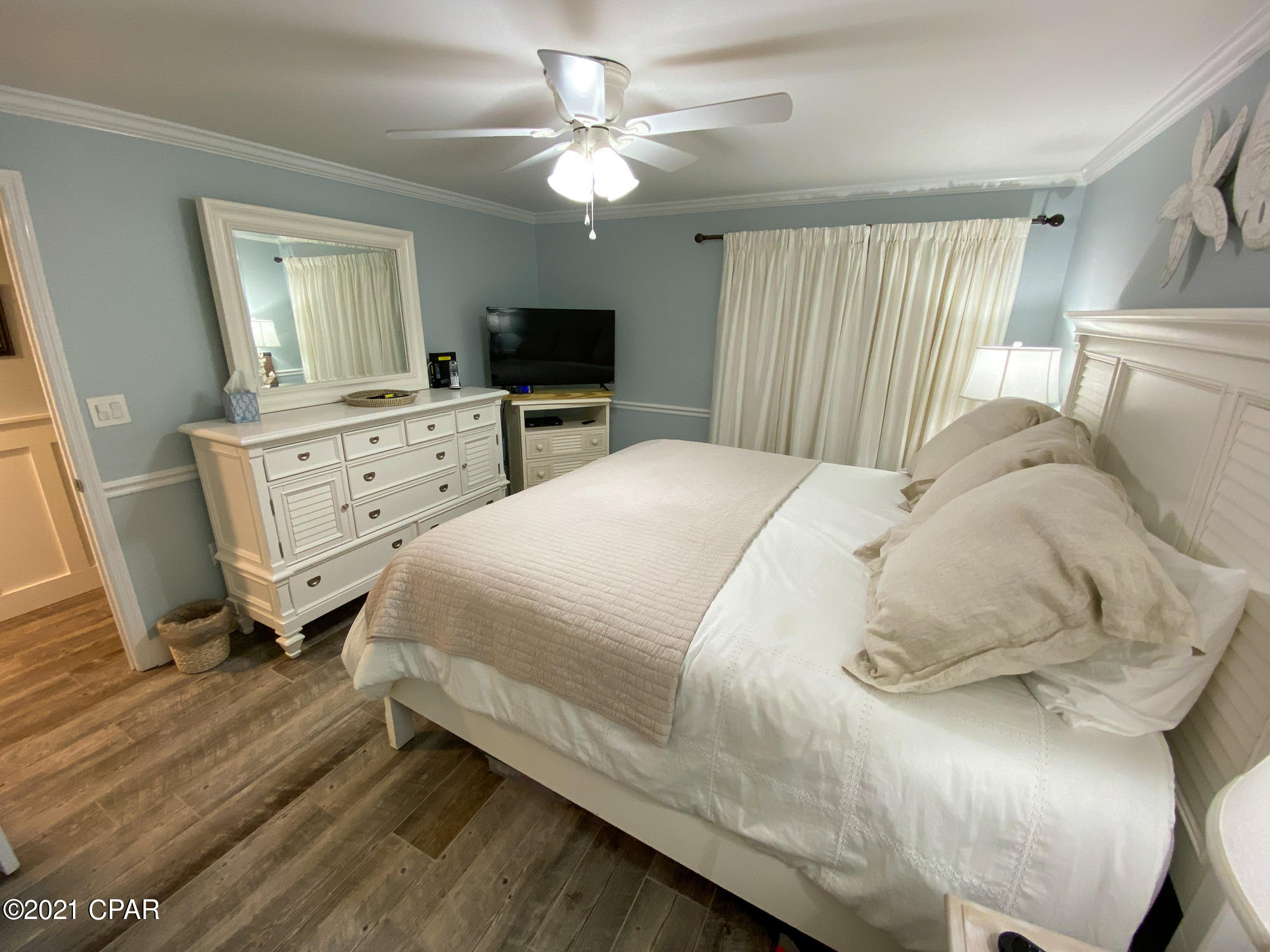 Mariner East Condo - Residential