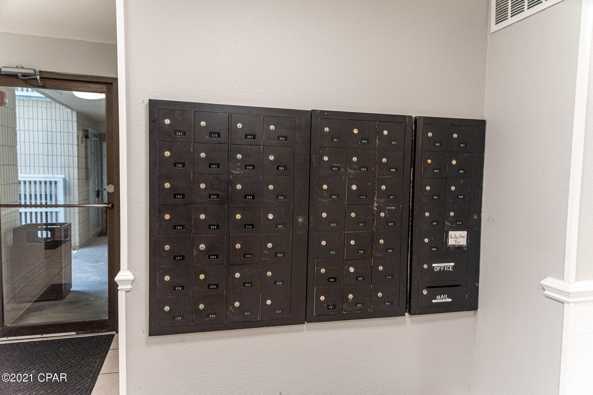 Mariner East Condo - Residential