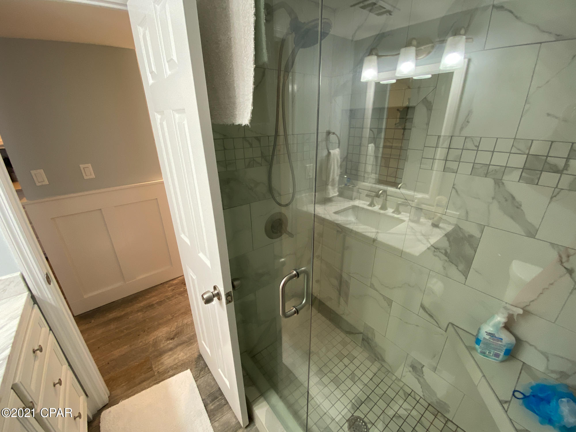 Mariner East Condo - Residential