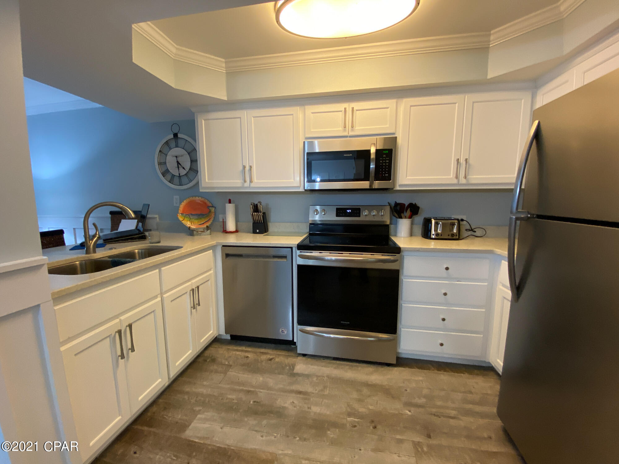 Mariner East Condo - Residential