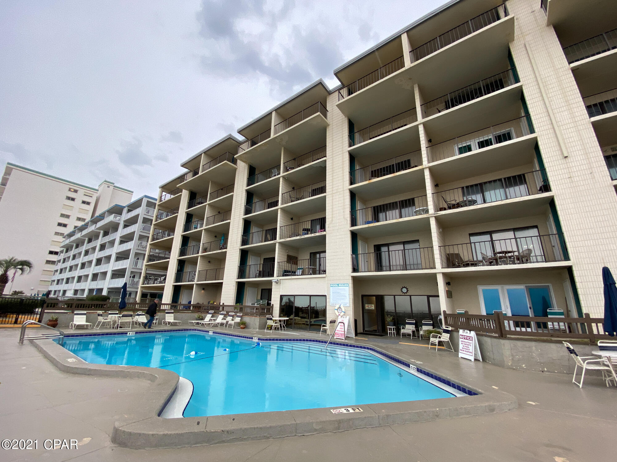 Mariner East Condo - Residential