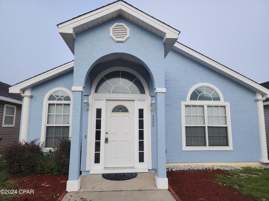 Palm Cove - 3 bedroom, 2 bath beach home located in gated community. Home features open living room with high ceilings and tile floors. Kitchen/dining combo has an open view of the living room. Full size laundry room with washer and dryer. Home is within walking distance to community pool. HOA provides trash and lawn service. WOW is required cable/internet provider.1 pet negotiable with $250 pet deposit, $50 pet fee and $25 month pet rent.