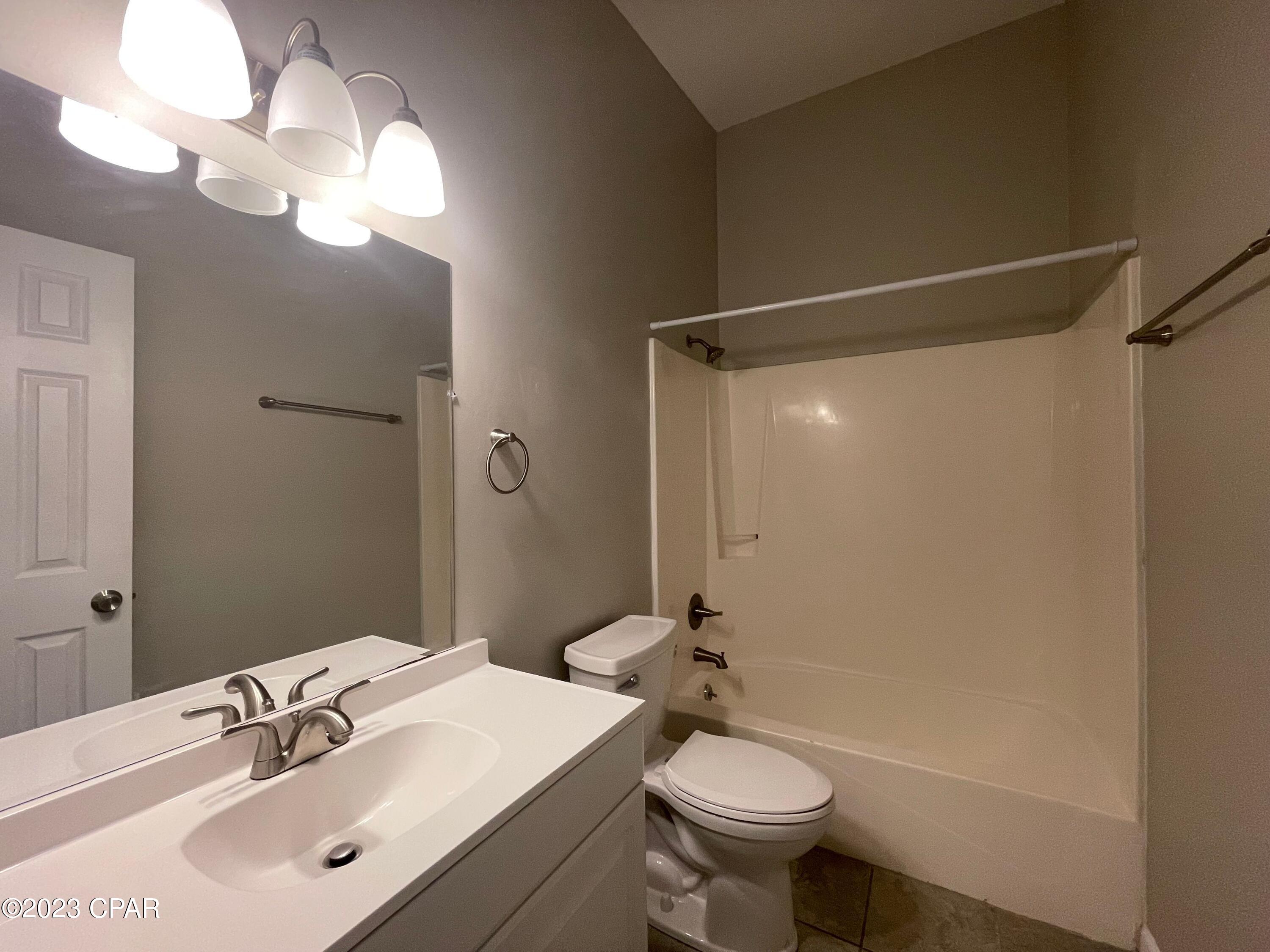 [No Recorded Subdiv] - Residential Lease