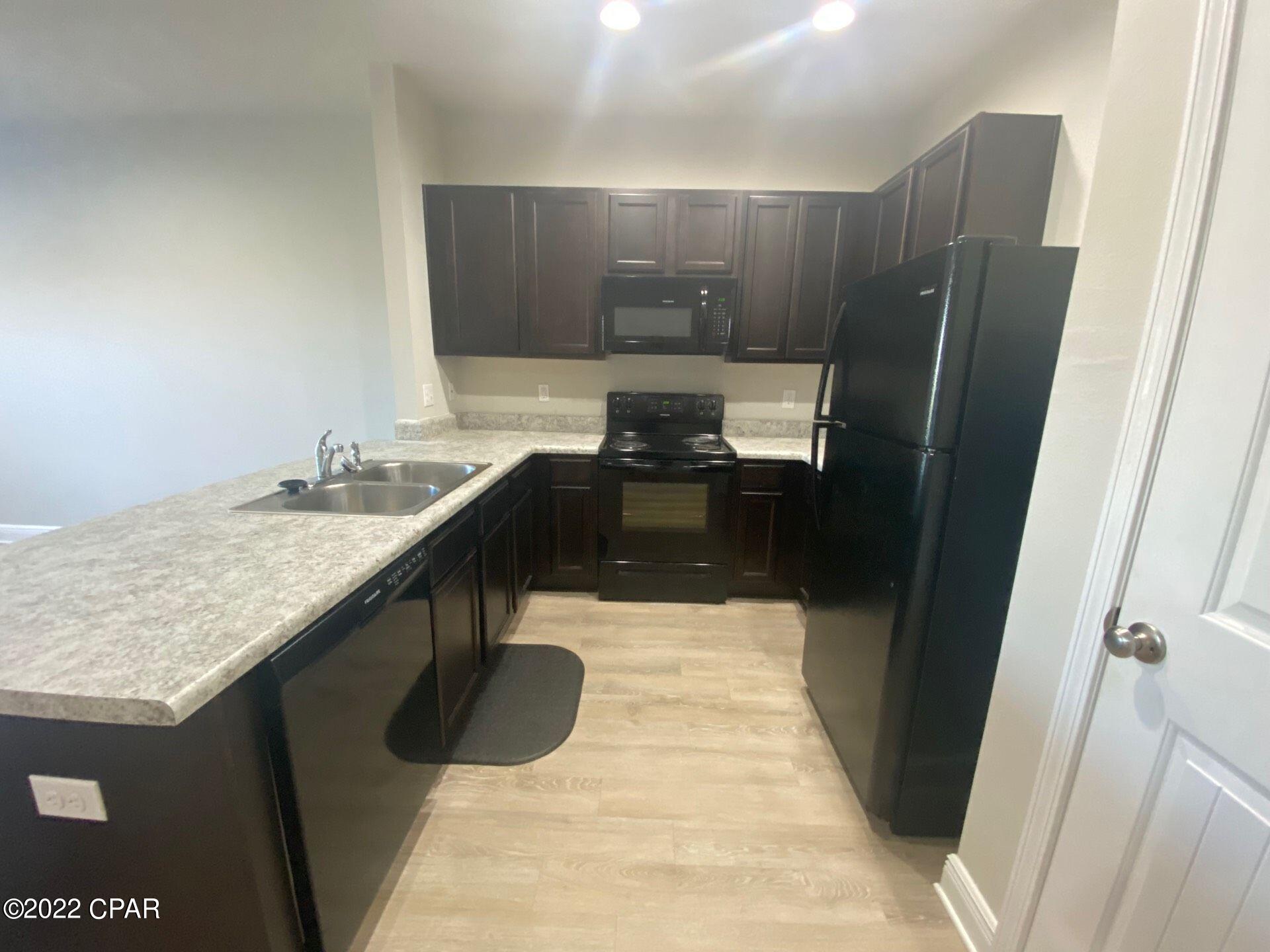 [No Recorded Subdiv] - Residential Lease