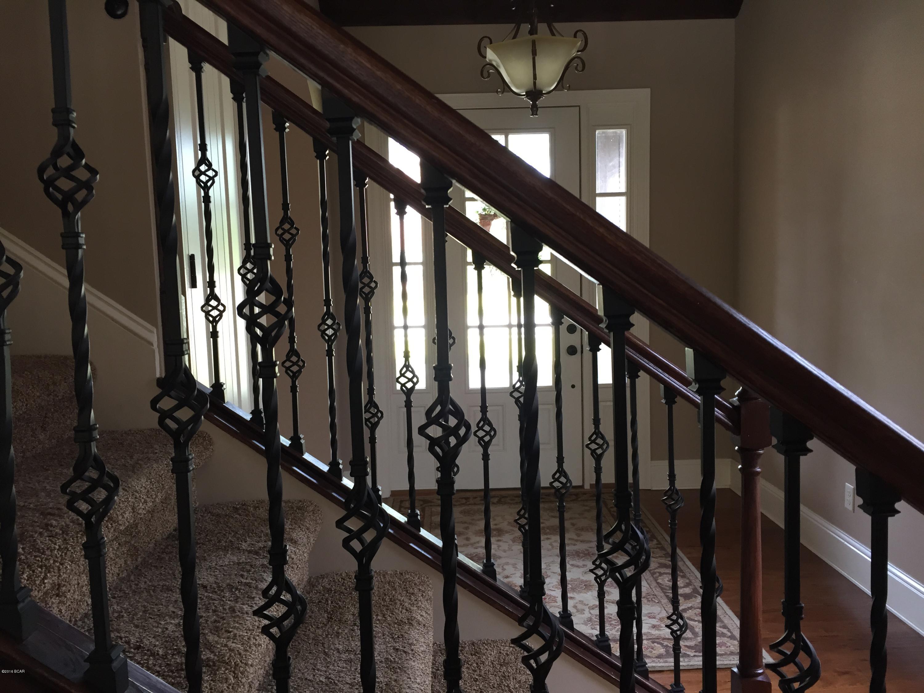 College Oaks - Residential