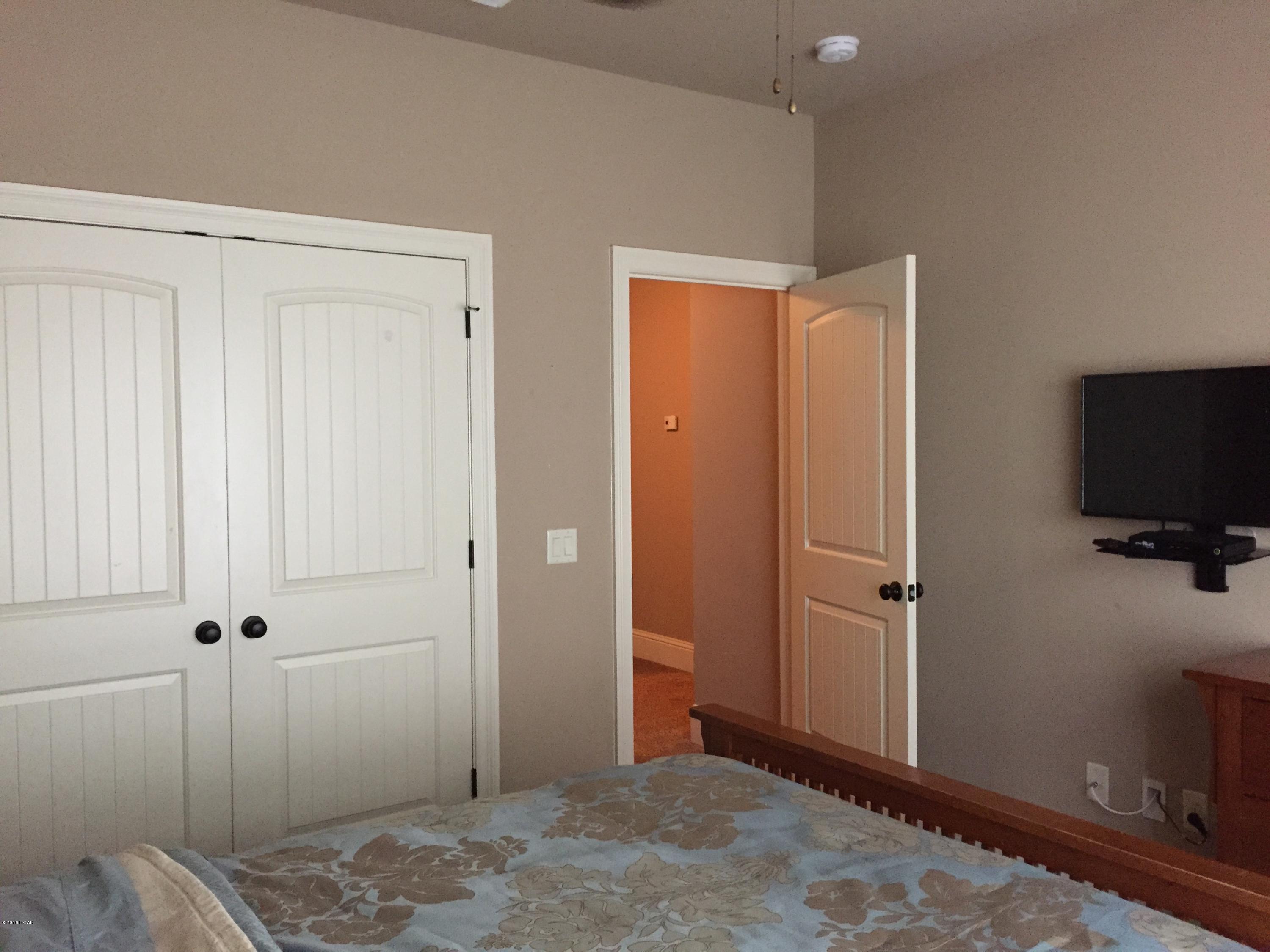 College Oaks - Residential