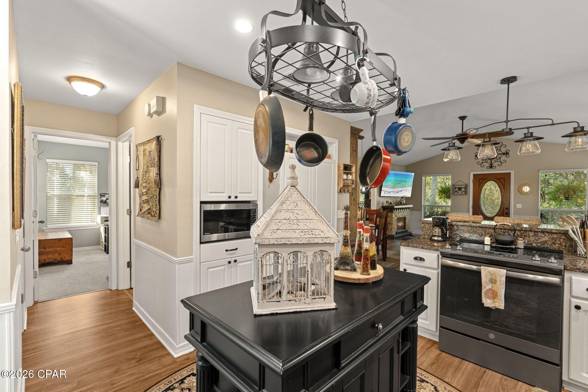 [No Recorded Subdiv] - Residential