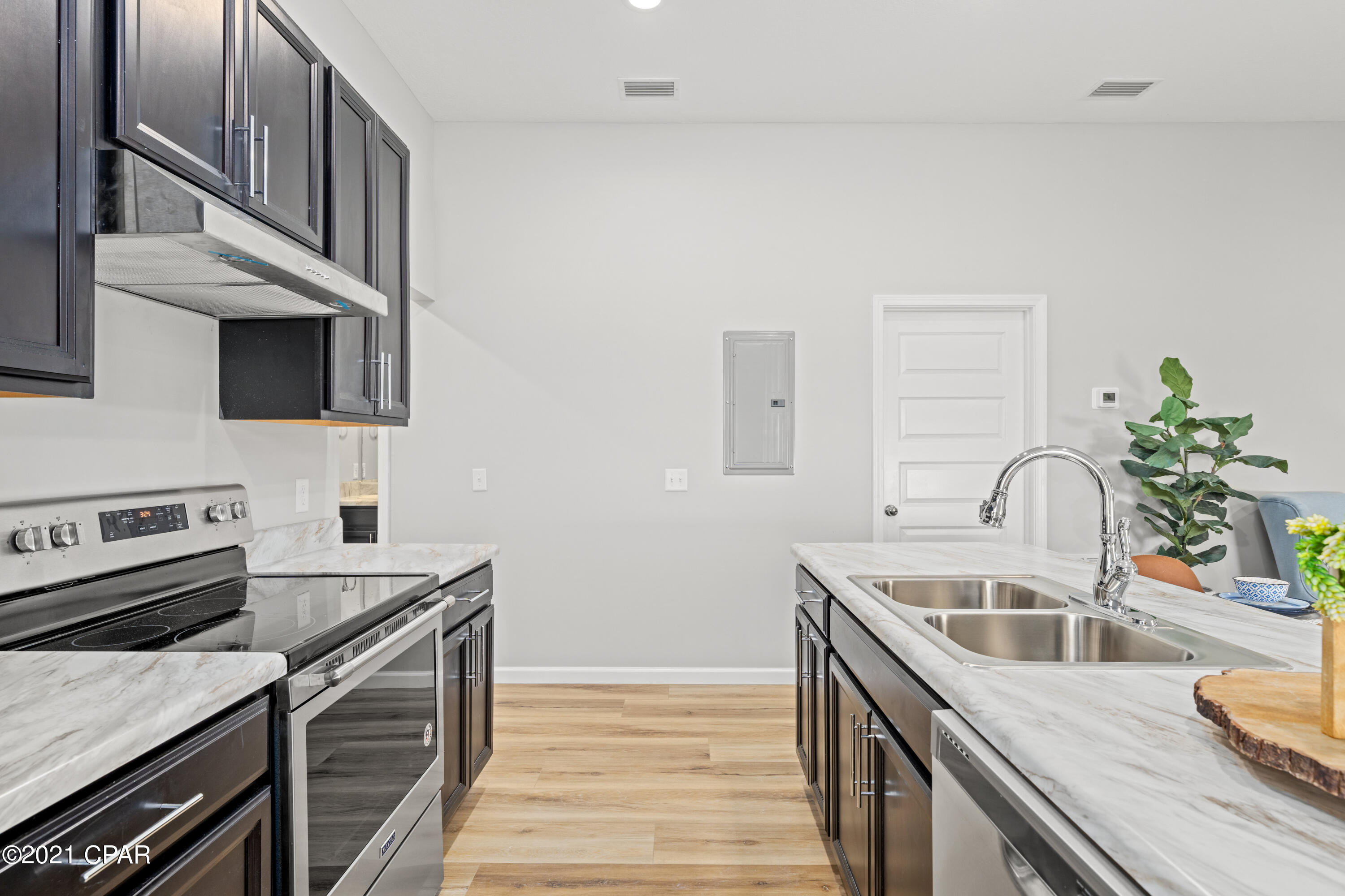 [No Recorded Subdiv] - Residential Lease