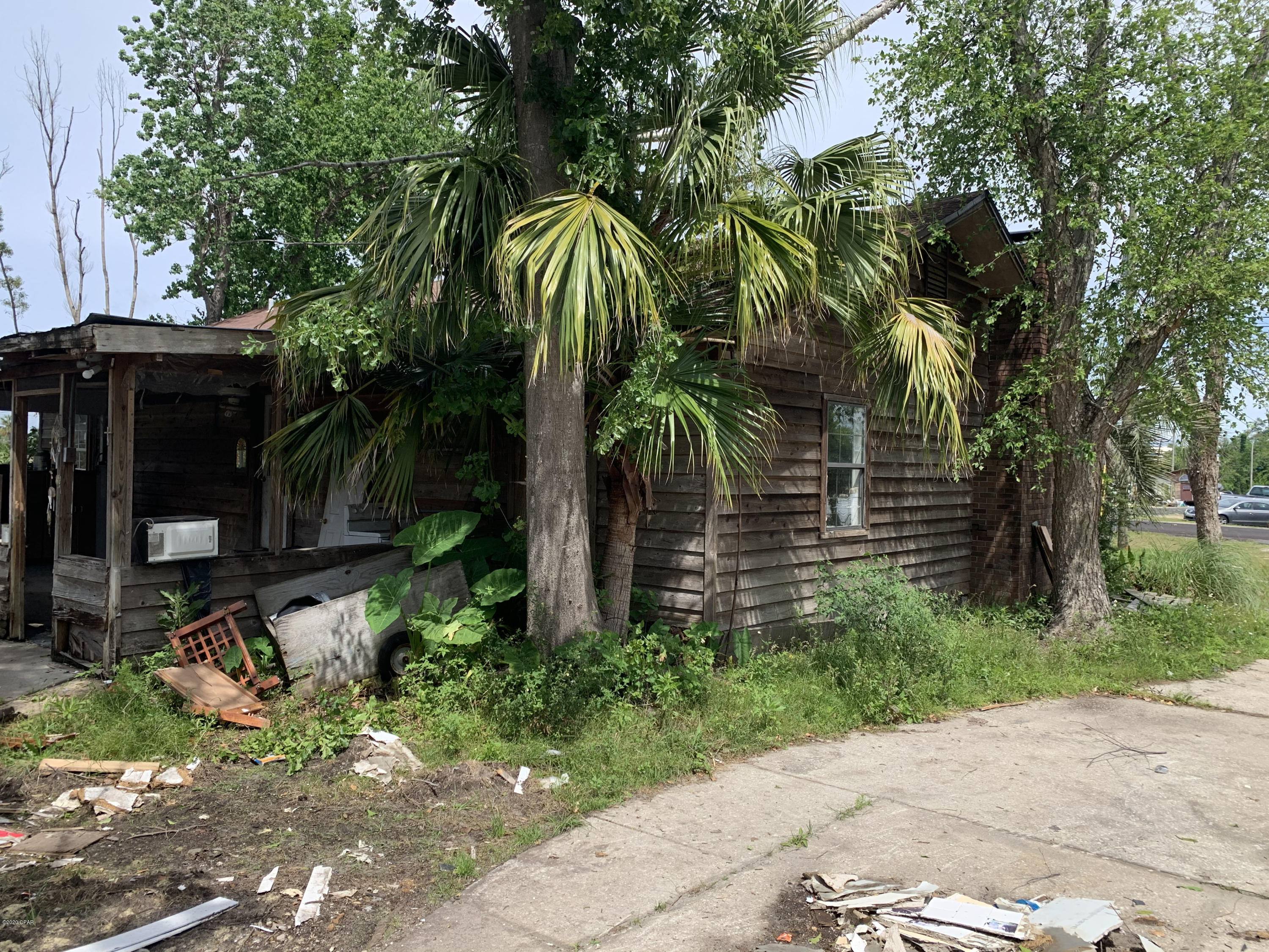 [No Recorded Subdiv] - Residential