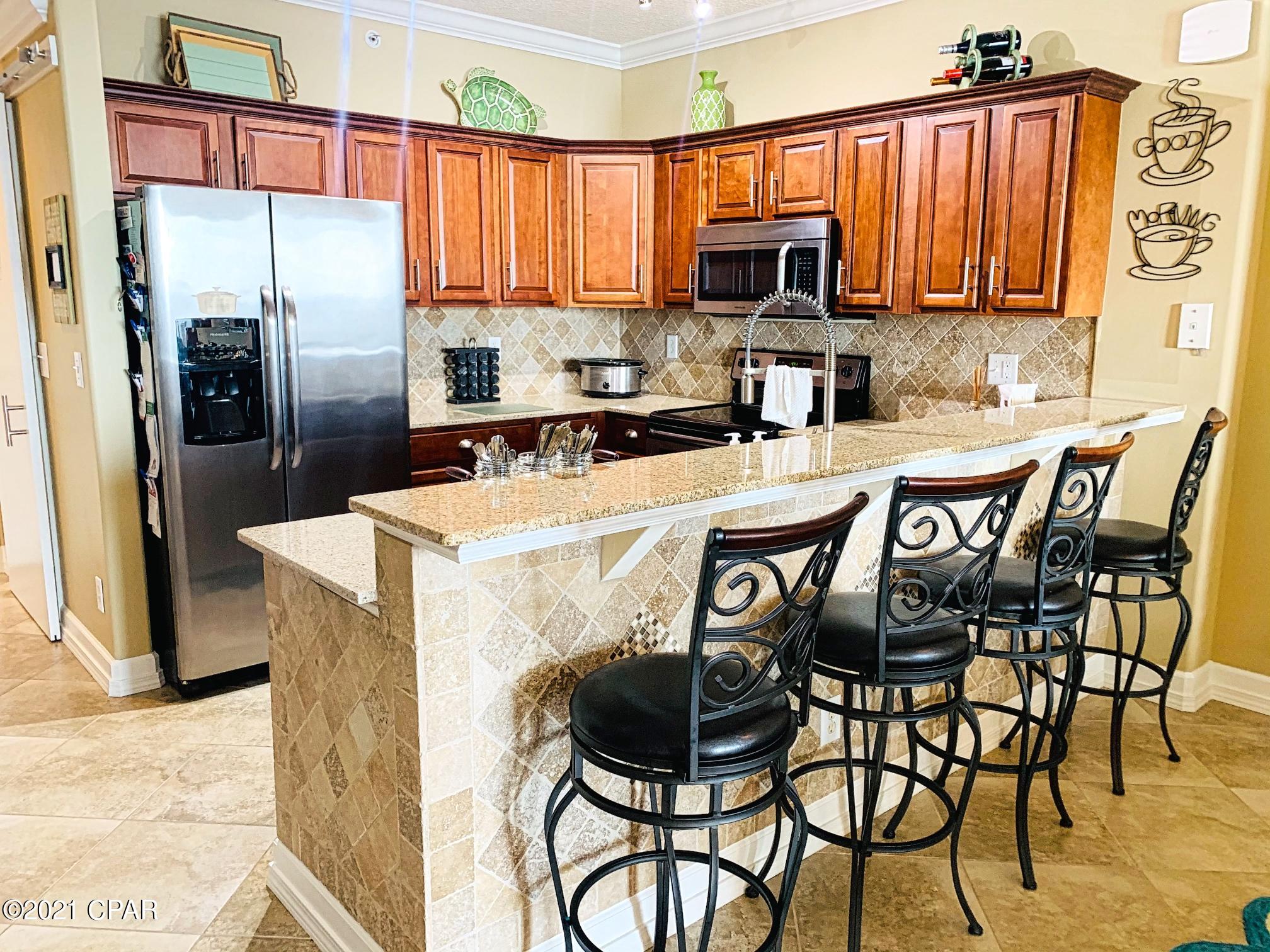 Tropic Winds - Residential