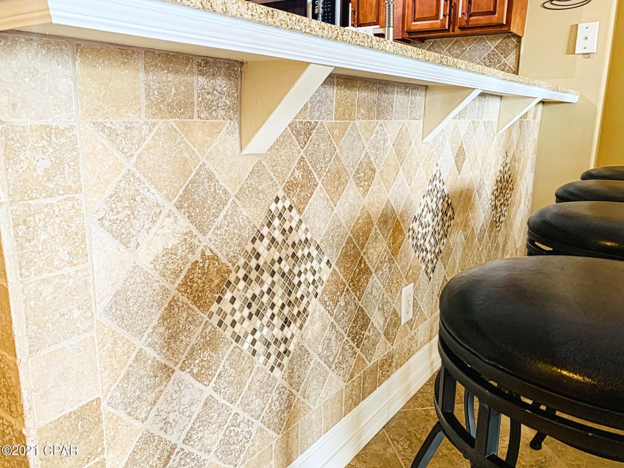 Tropic Winds - Residential