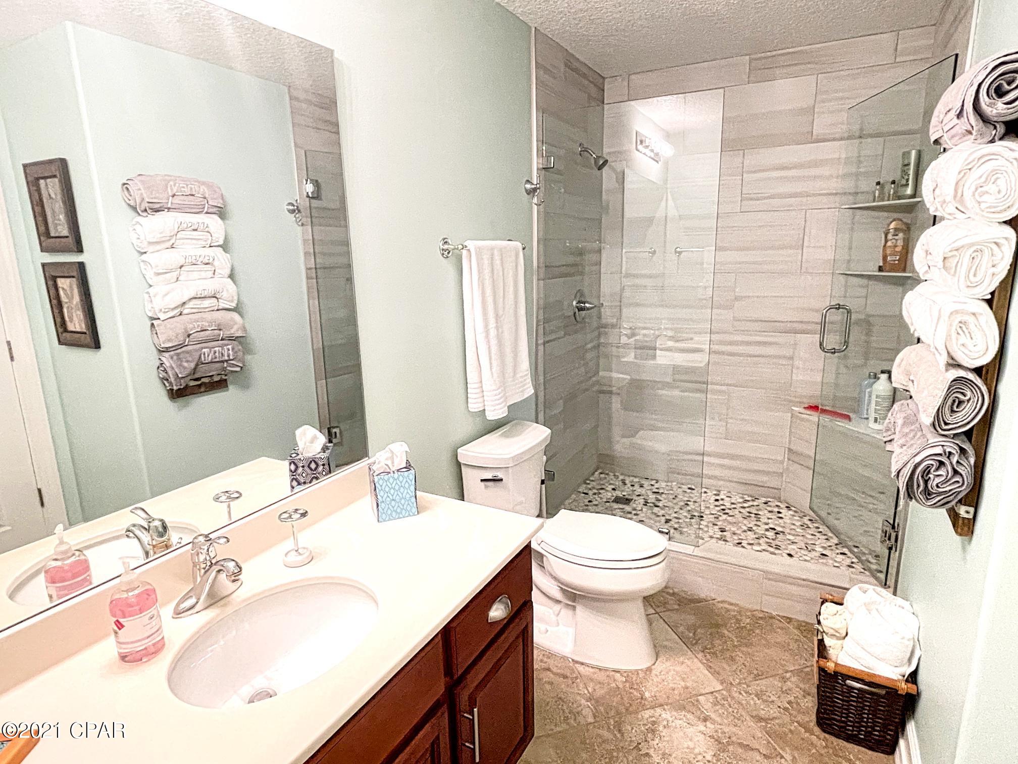 Tropic Winds - Residential